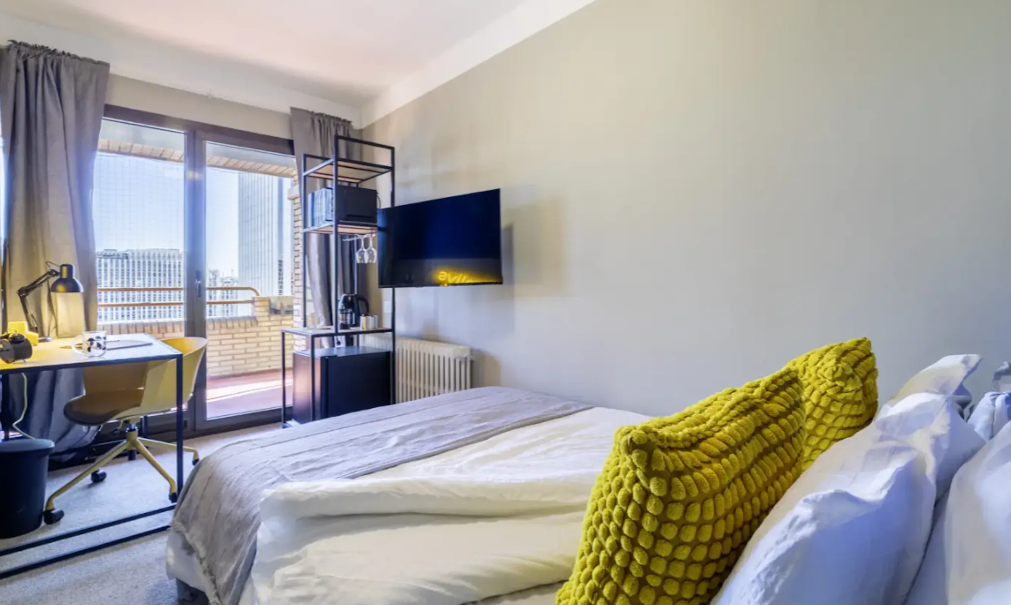 Calle de Orense, Madrid preview