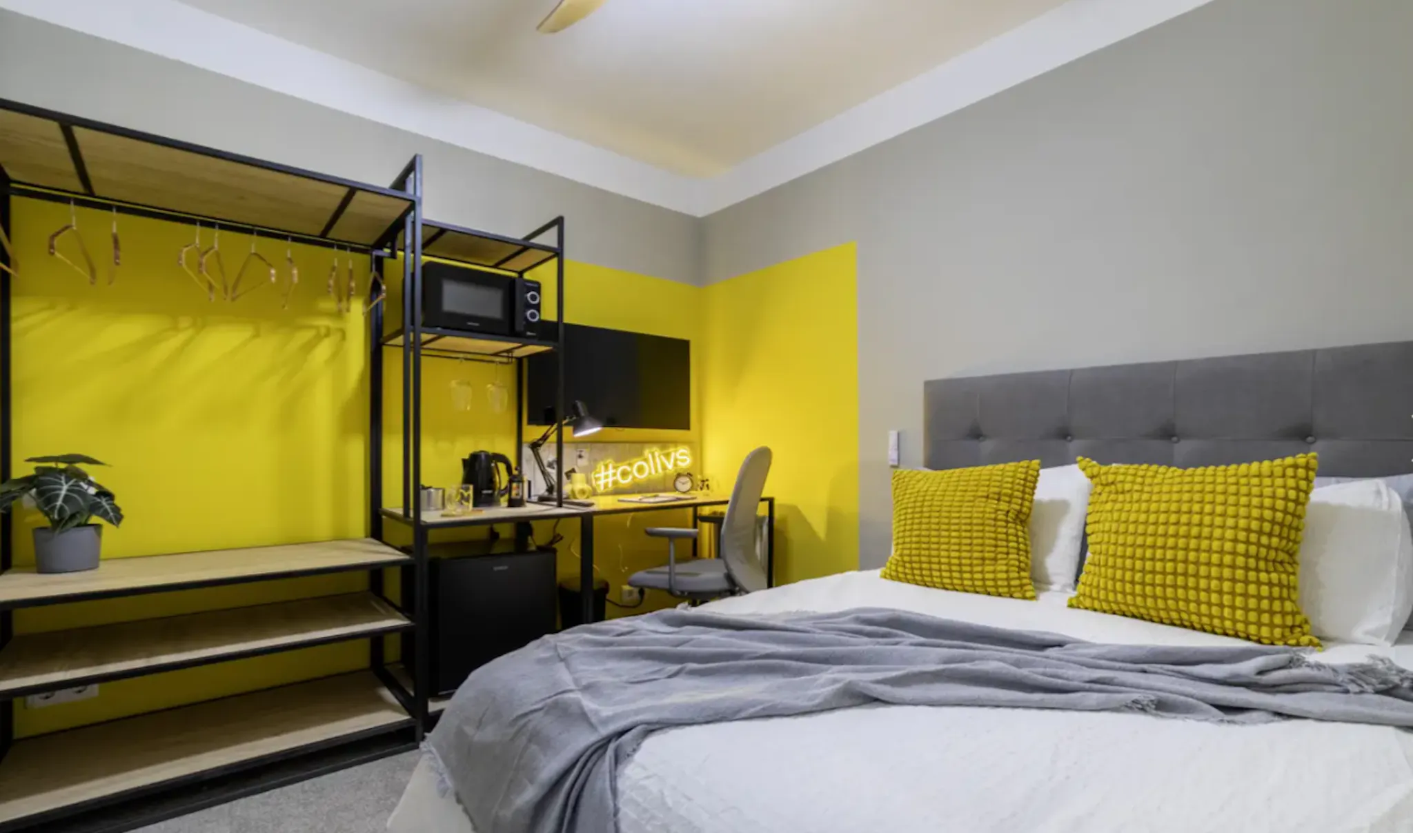 Calle de Orense, Madrid preview