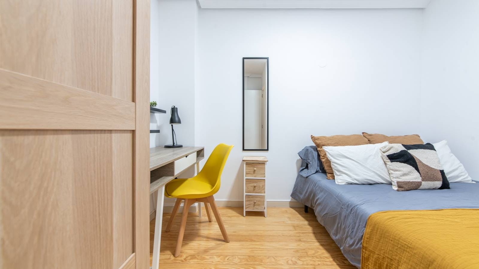 Calle del Abedul, Madrid preview