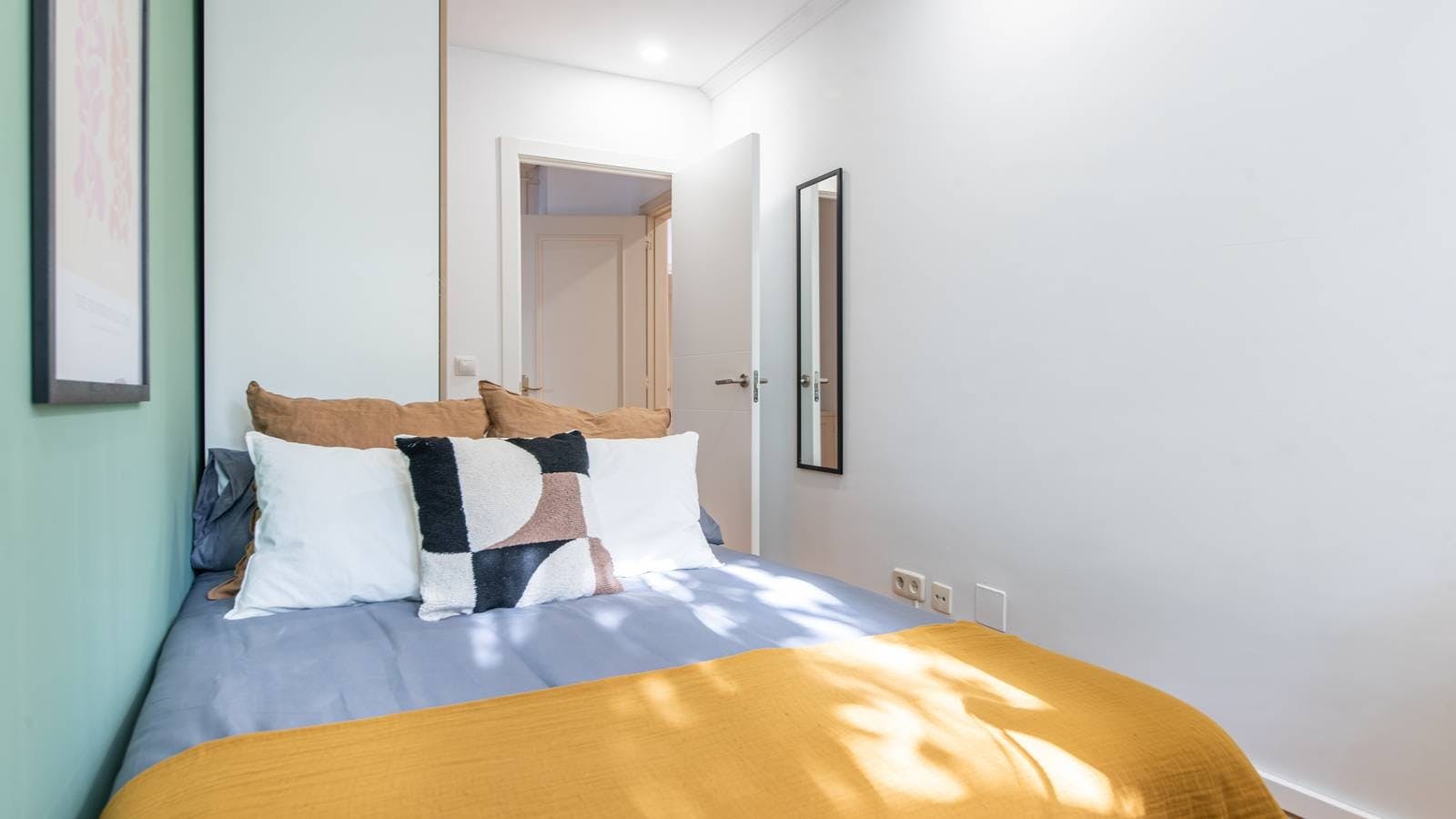 Calle del Abedul, Madrid preview