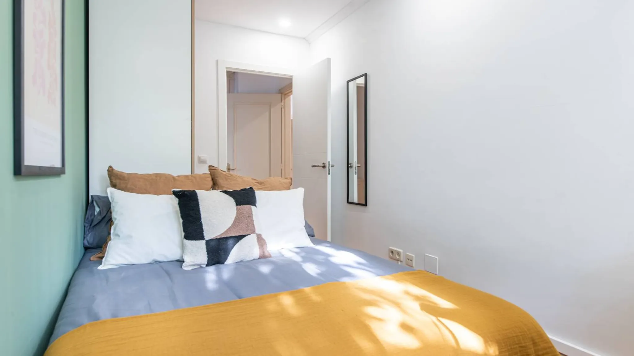 Calle del Abedul, Madrid preview