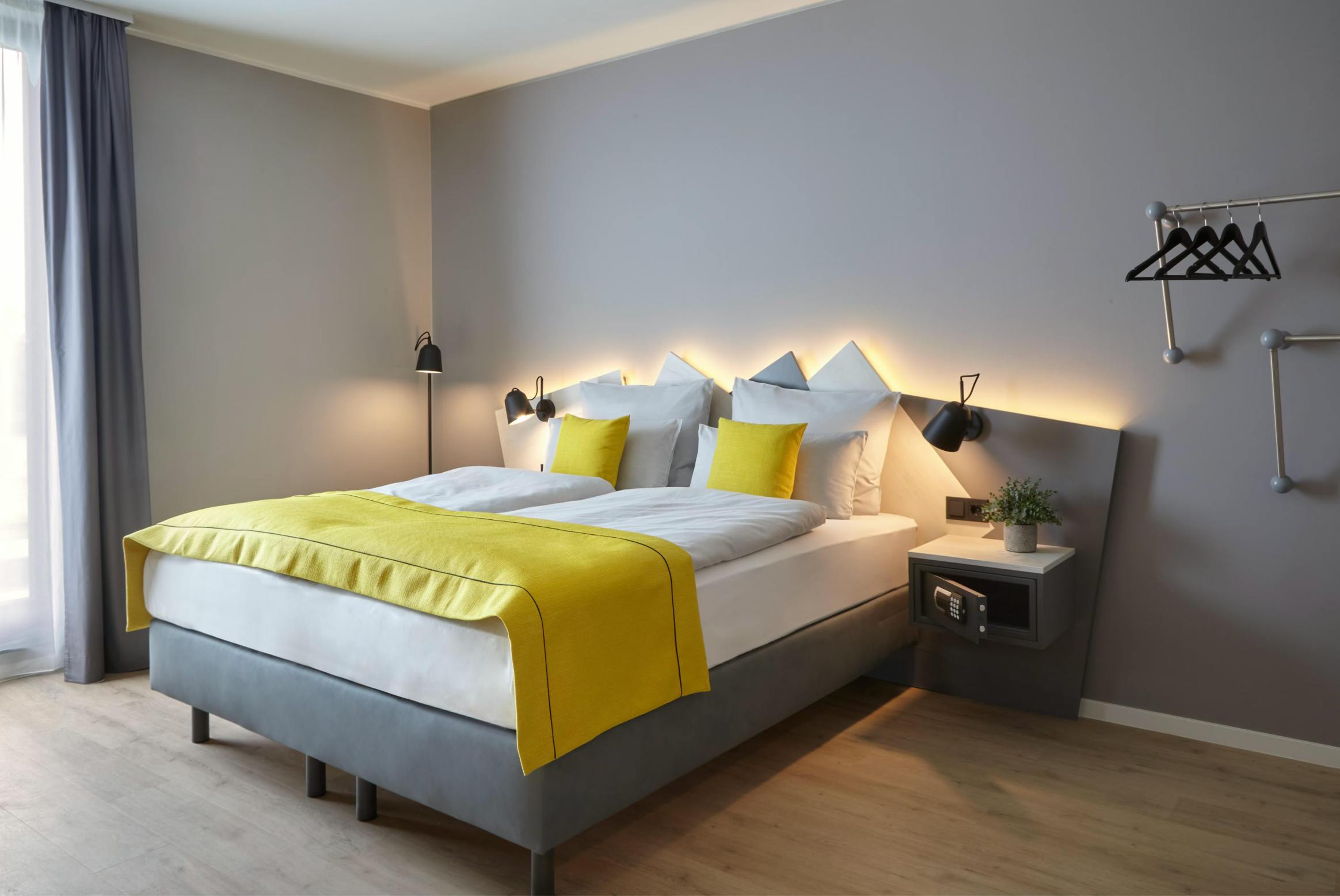 Apartment for rent for €1,402 per month in Düsseldorf, Vogelsanger Weg