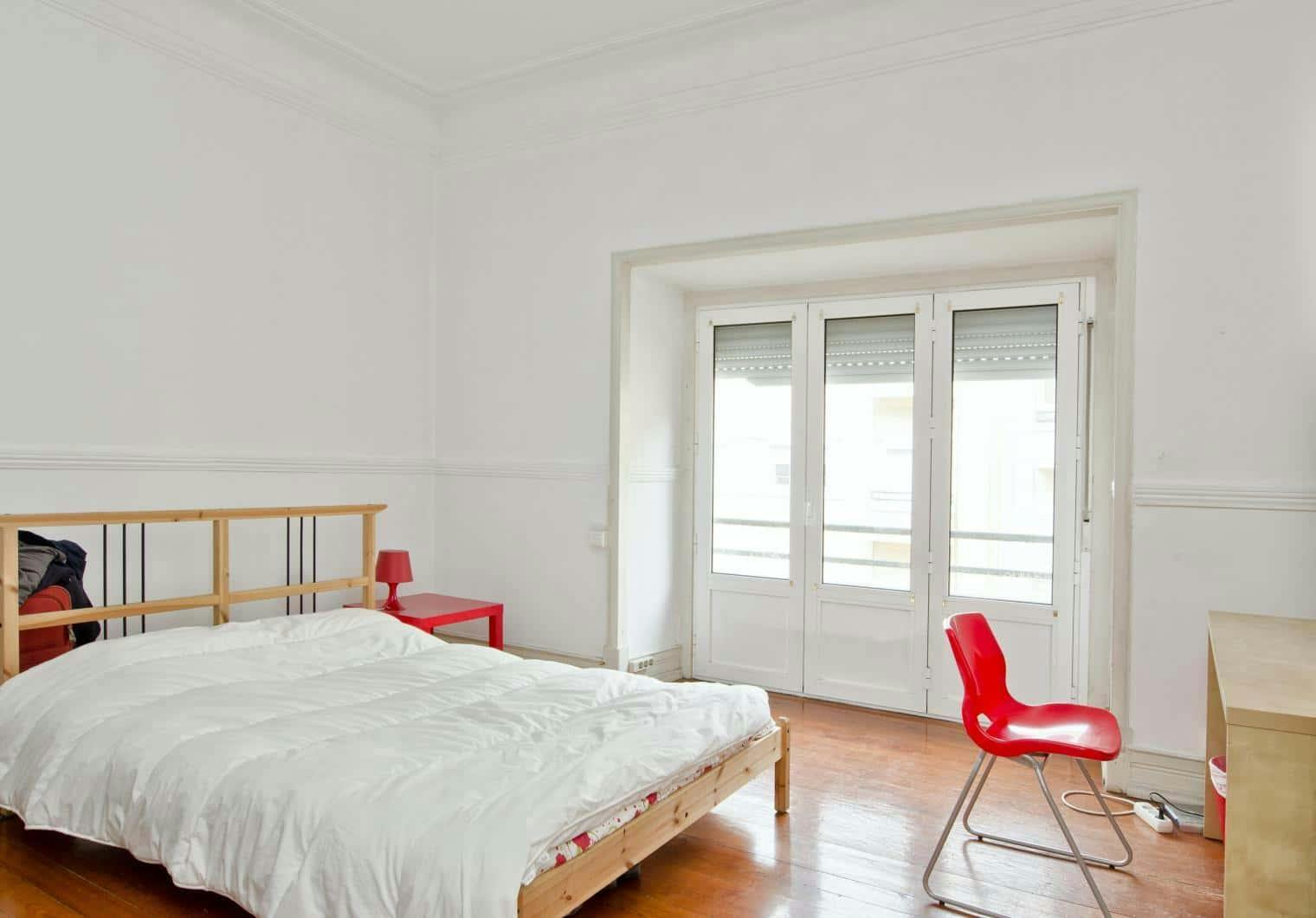 Private room for rent for €458 per month in Lisbon, Rua Augusto Gil