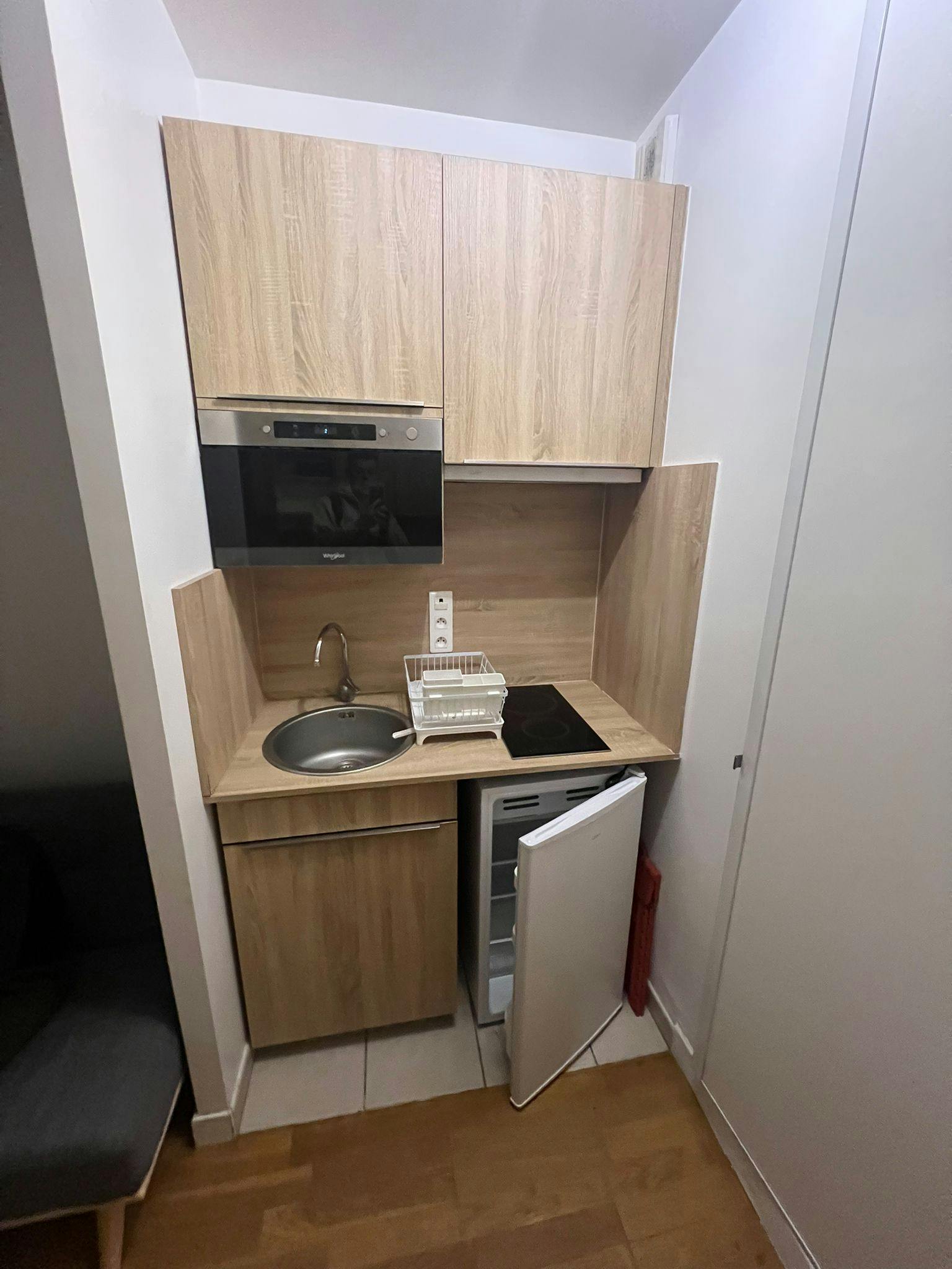 Apartment for rent for €950 per month in Boulogne-Billancourt, Rue de Meudon