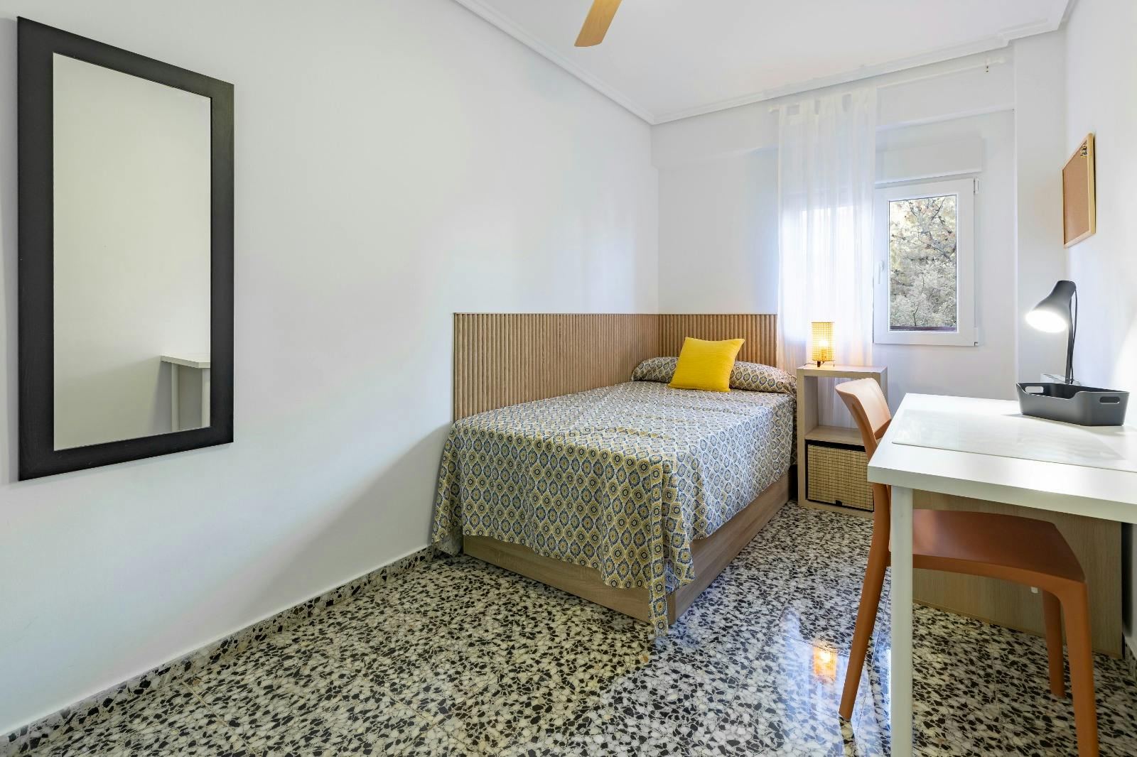 Carrer de Reig Genovés, Valencia preview