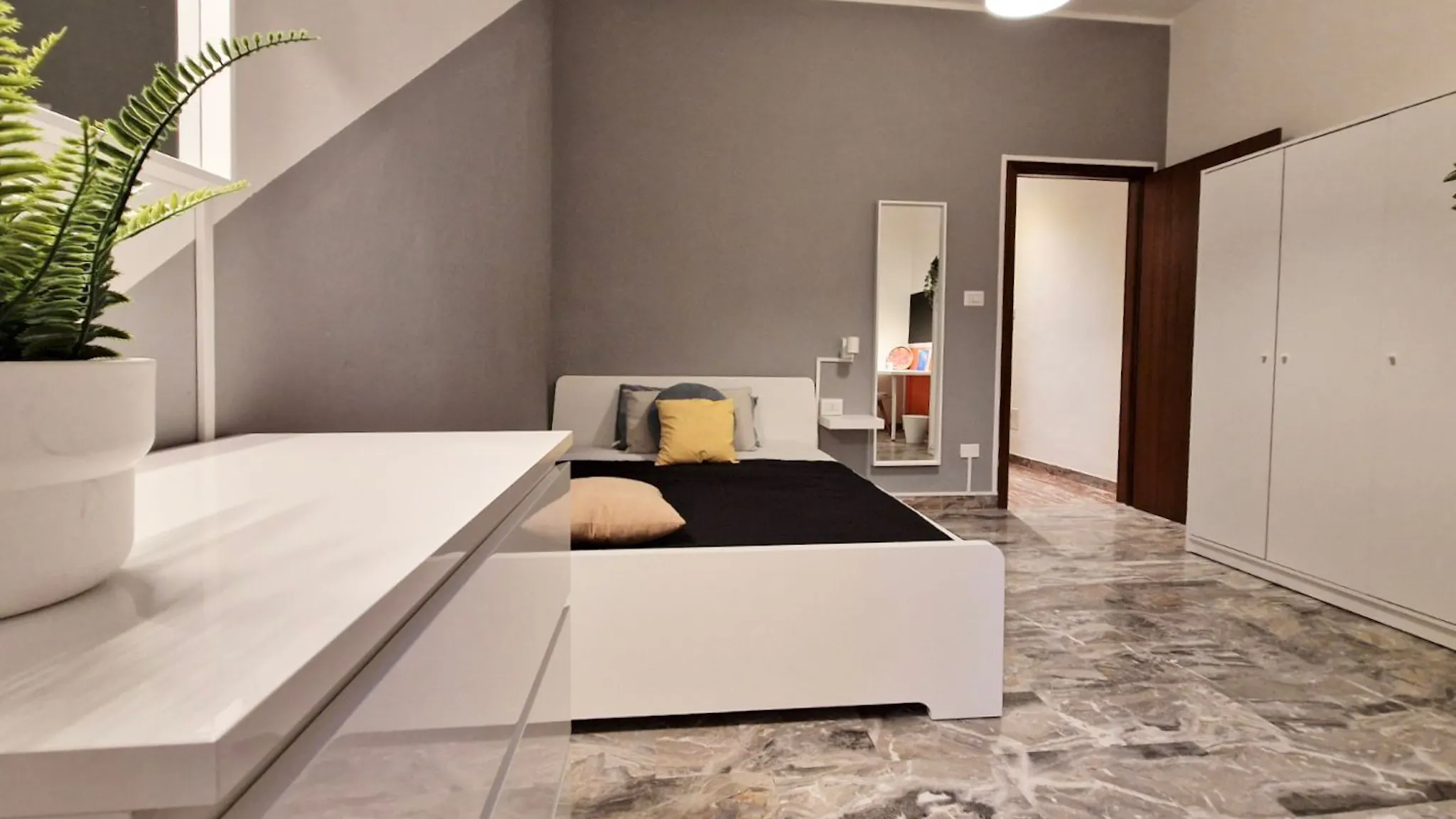 Via Ferrarese, Bologna preview