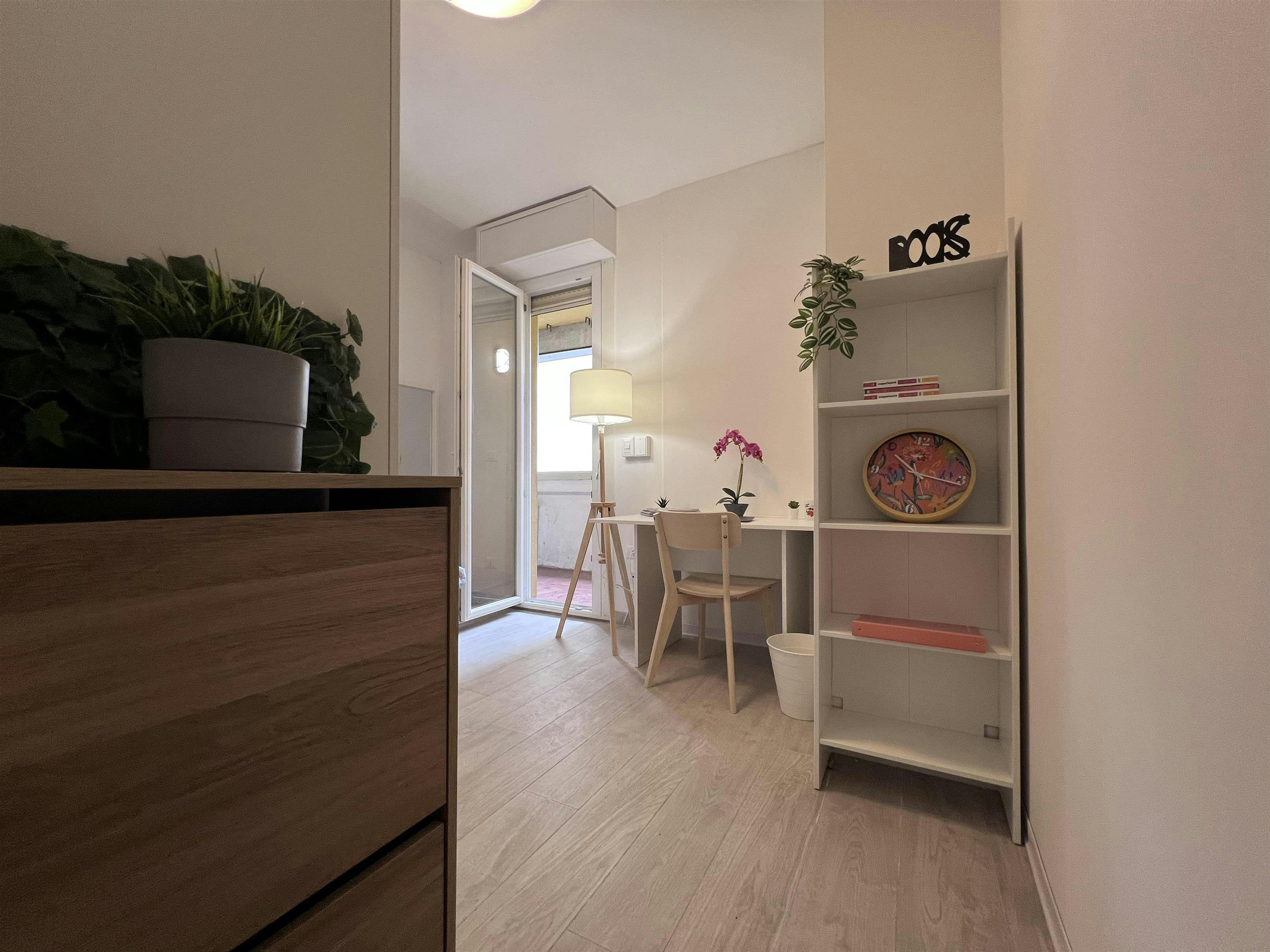 Via Genova, Bologna preview