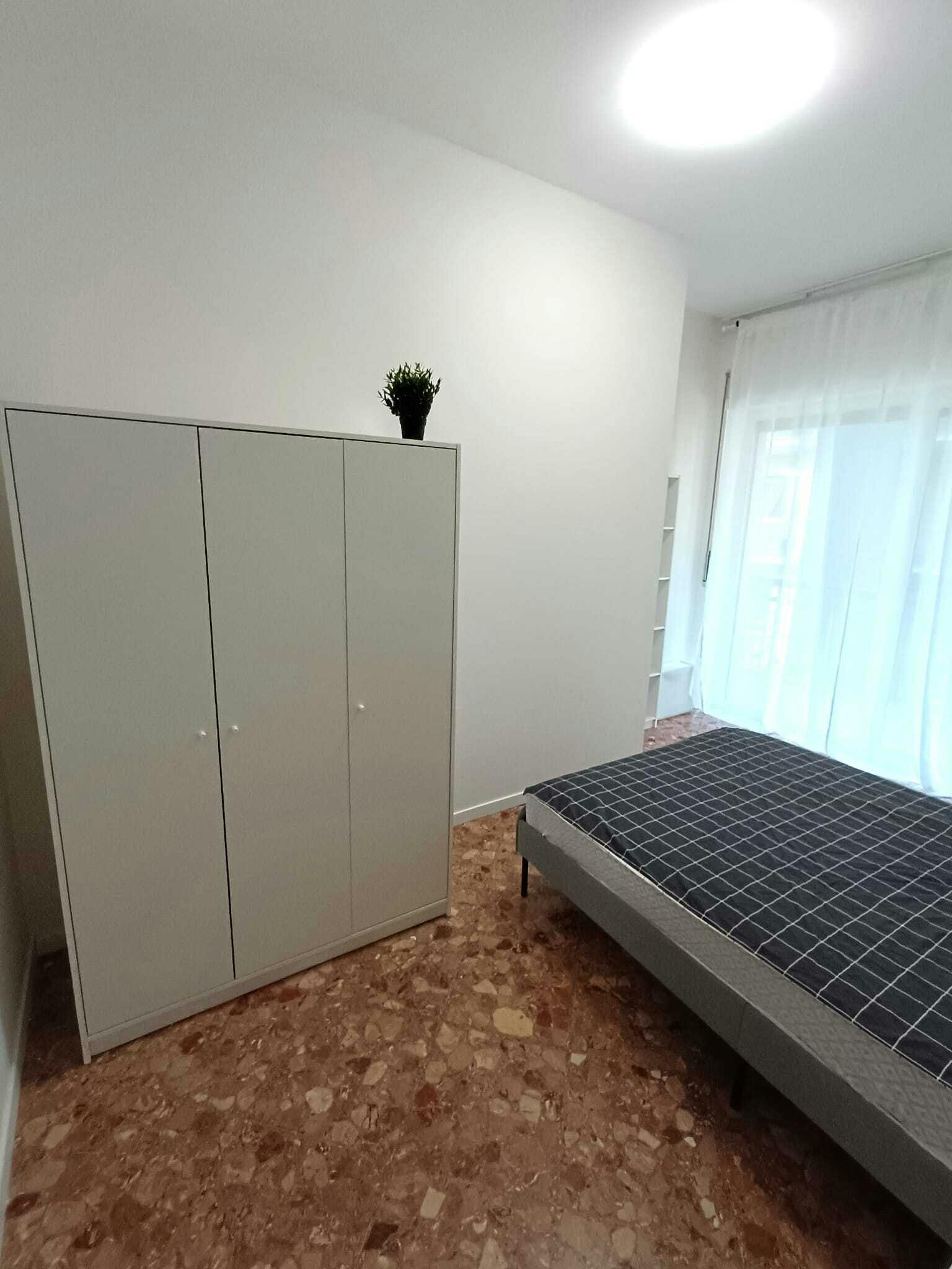 Private room in Via Gian Giuseppe Carulli, Bari (1695574) room image 1
