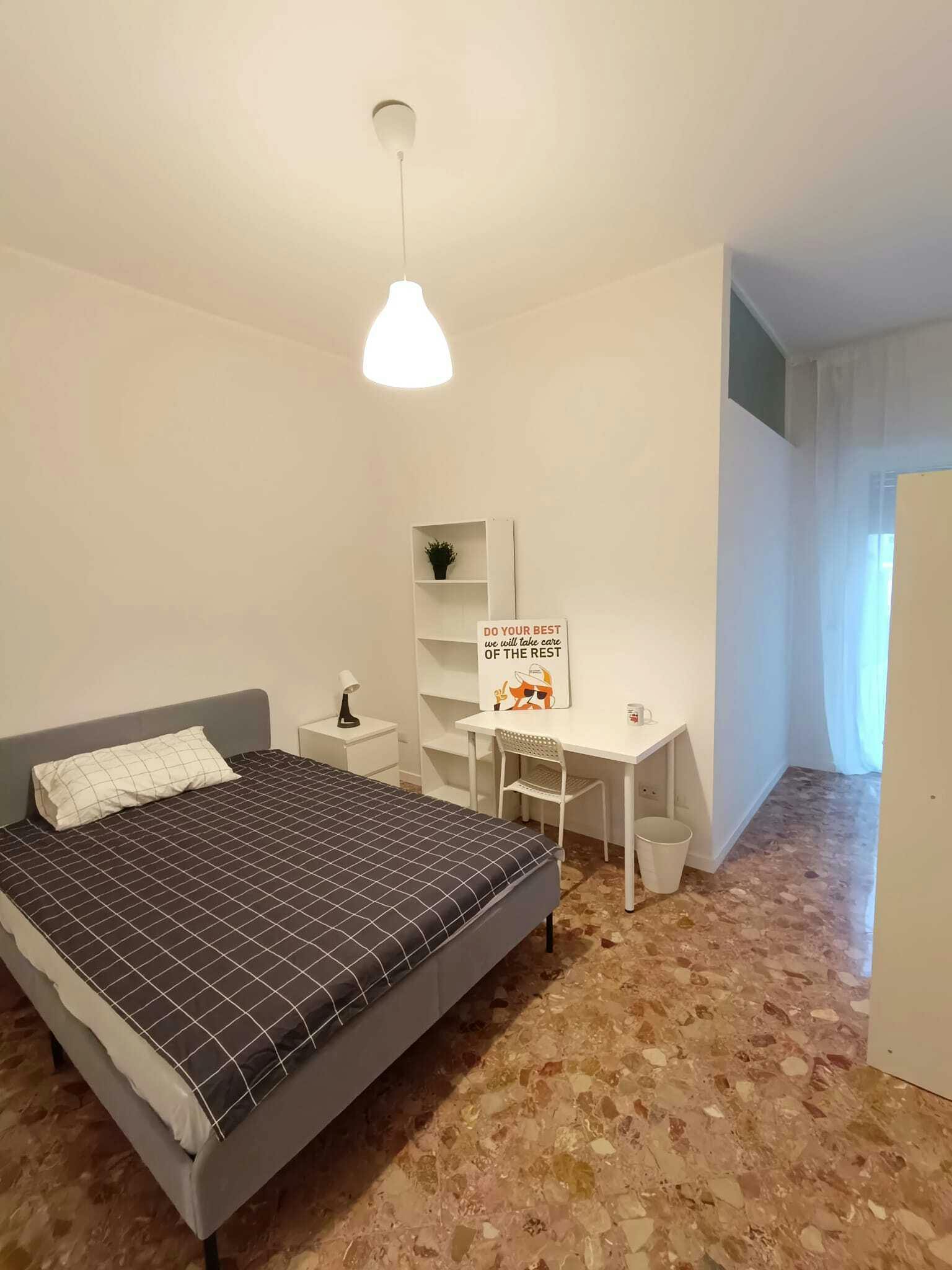 Private room in Via Gian Giuseppe Carulli, Bari (1695592) room image 1
