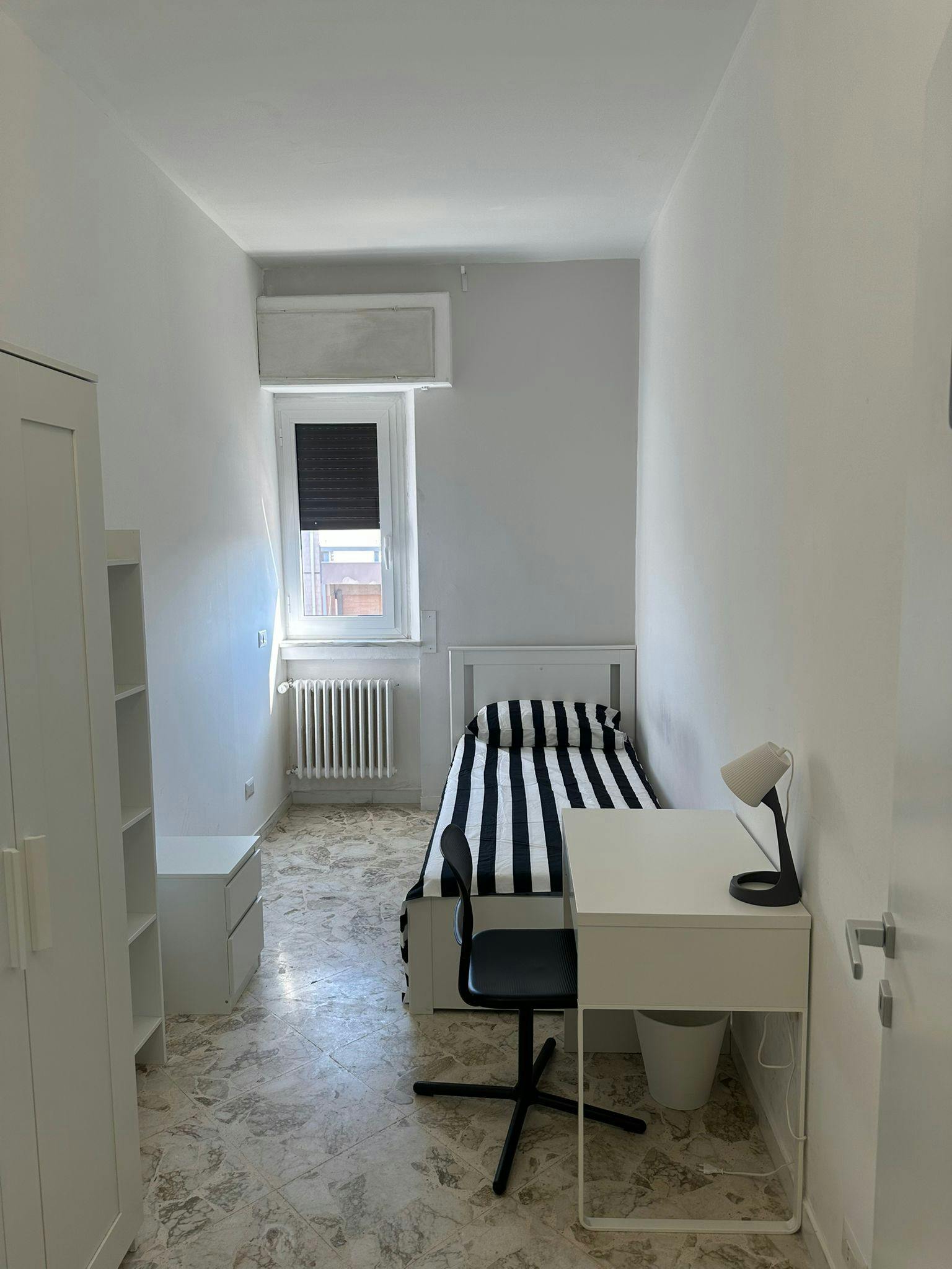 Private room in Viale Unità d'Italia, Bari (1695597) room image 1