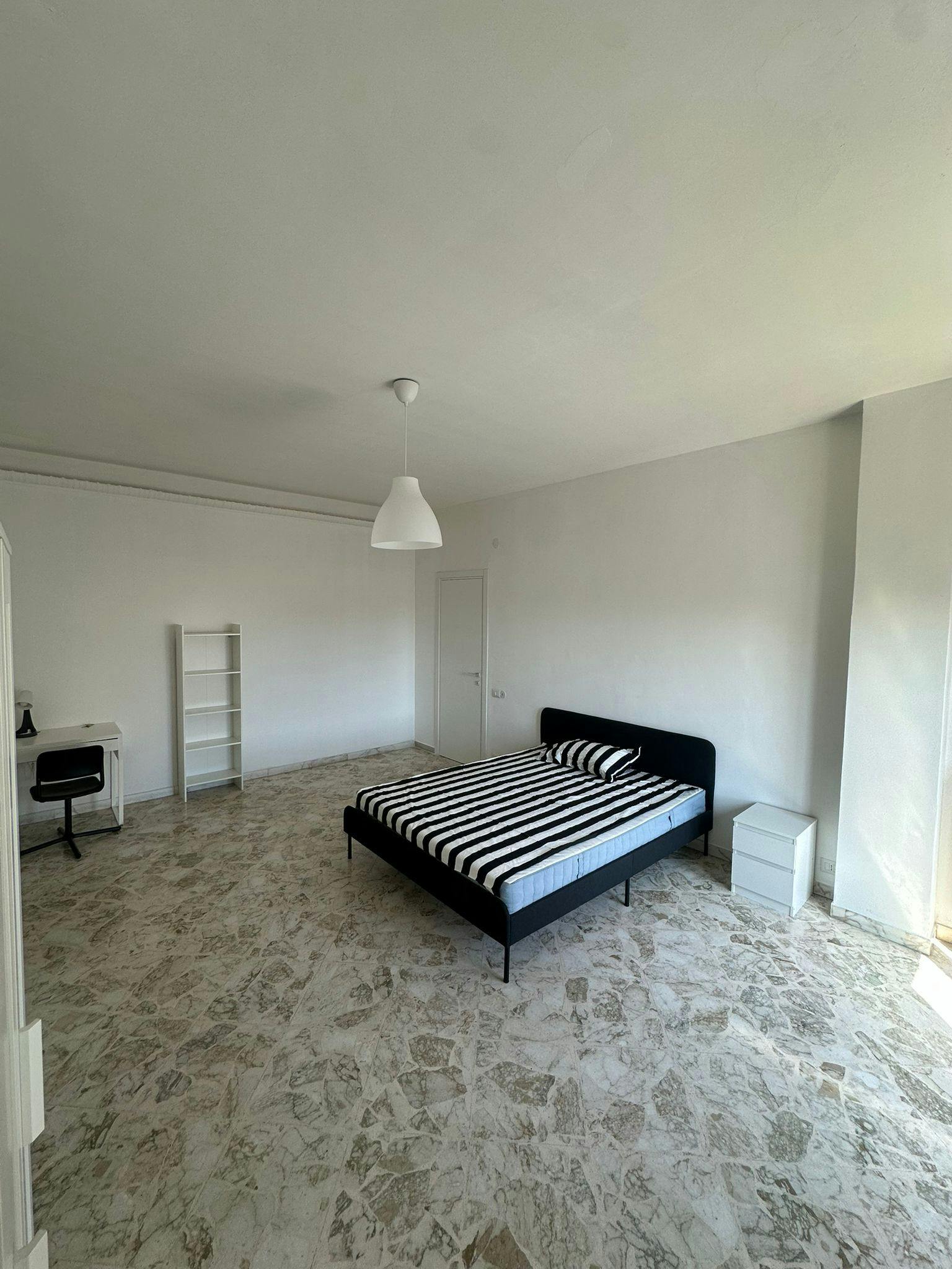Private room in Viale Unità d'Italia, Bari (1695598) room image 1