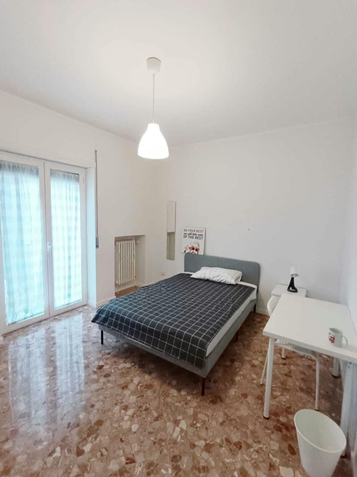 Private room in Via Gian Giuseppe Carulli, Bari (1695602) room image 1