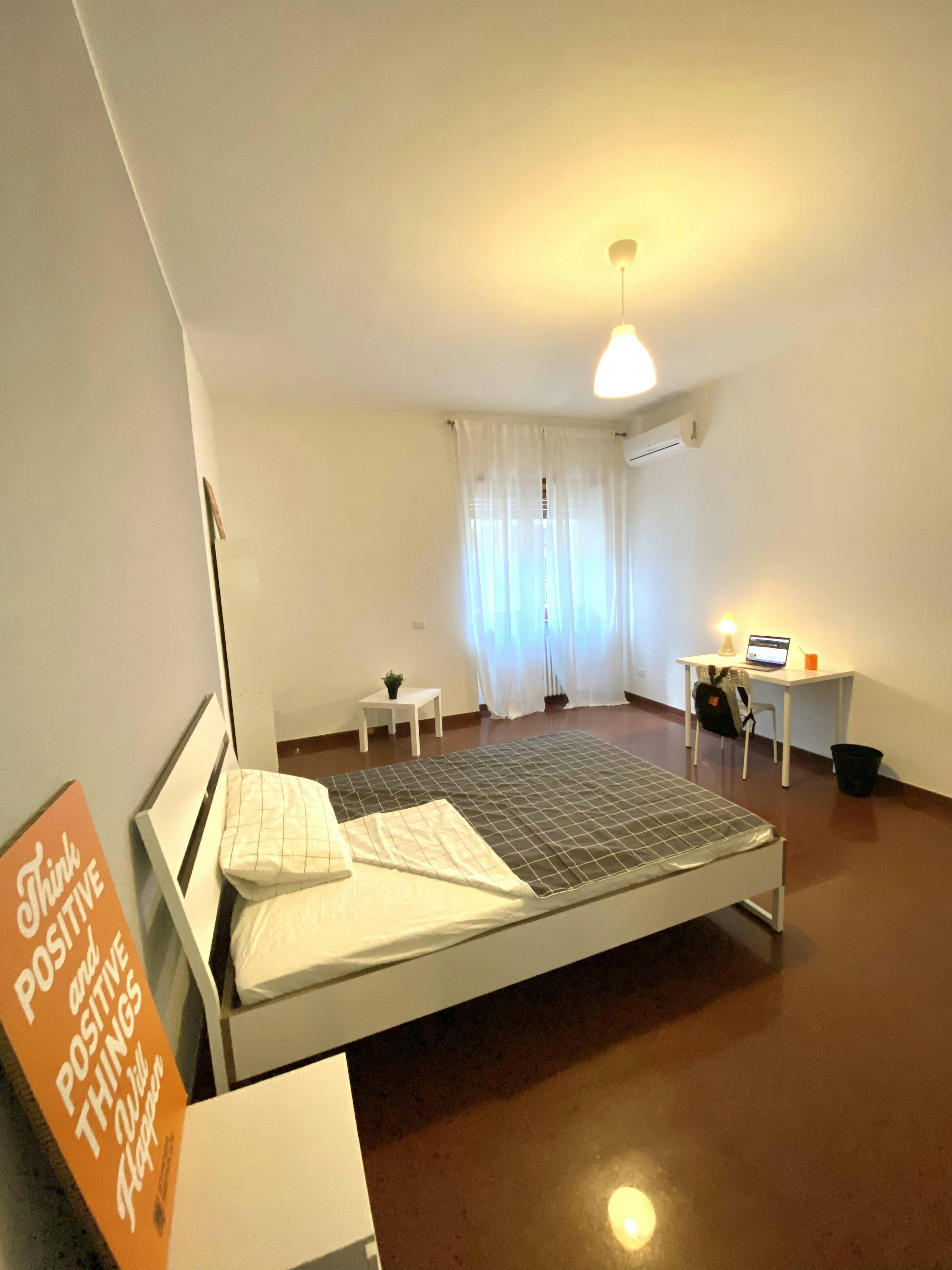 Stanza privata in affitto a 480 € al mese a Bari, Via Prospero Petroni