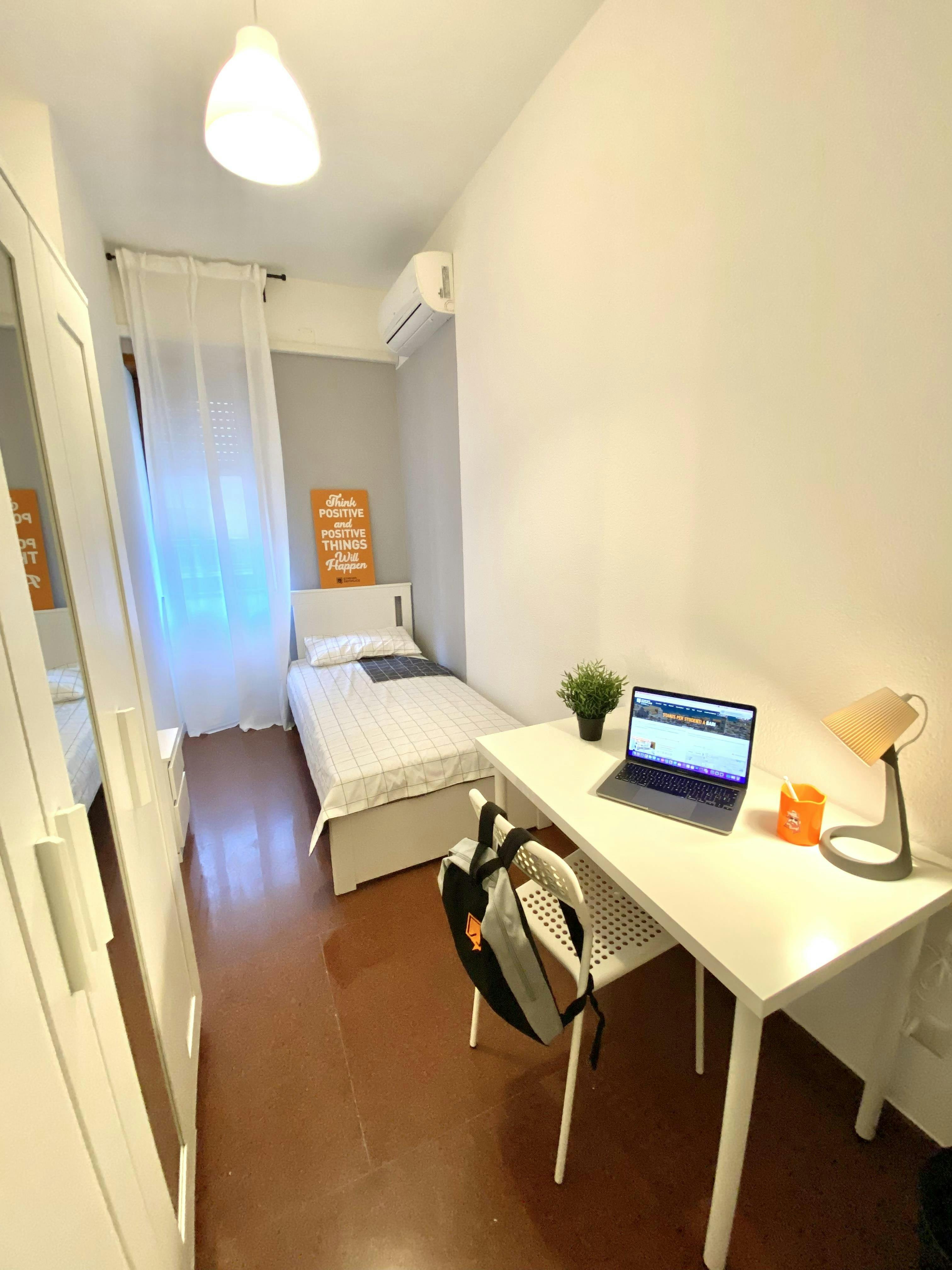 Single room Bari, 1 bed, 10m² — photo 2