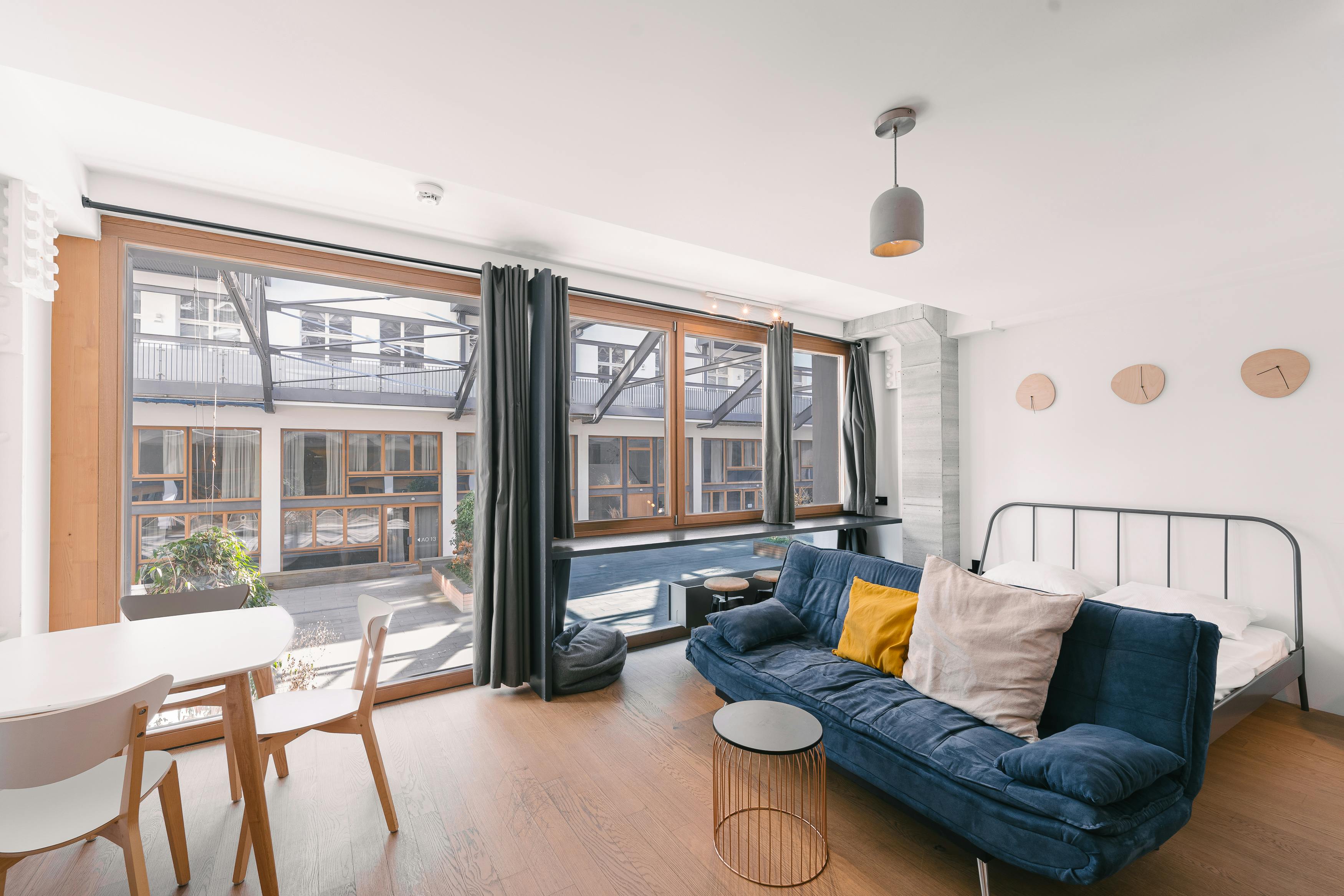 Studio for rent for €1,350 per month in Berlin, Rungestraße