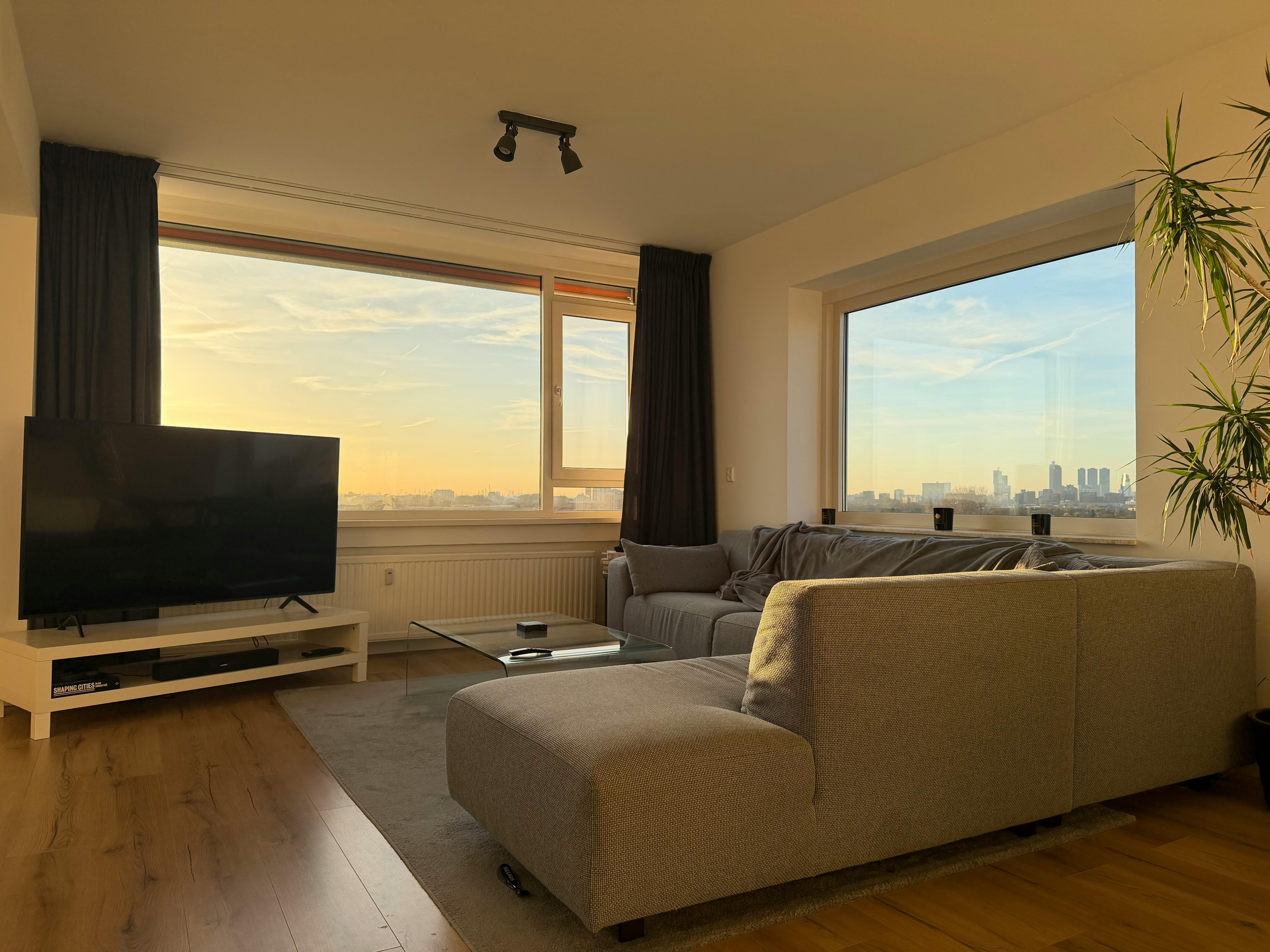 House for rent for €3,150 per month in Rotterdam, Molenvliet