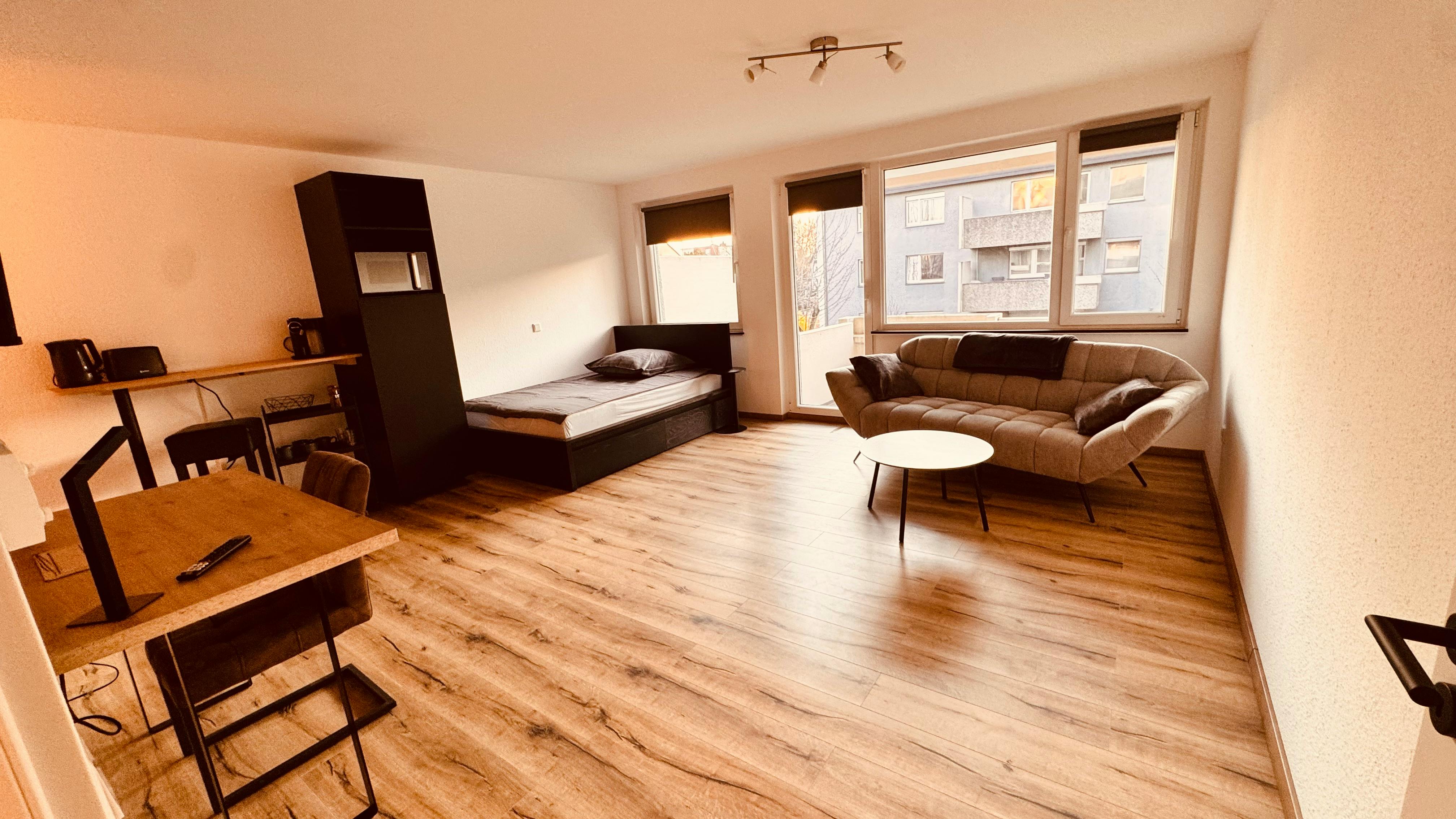 Studio zu mieten für 1.390 € pro Monat in Leverkusen, Bürriger Weg