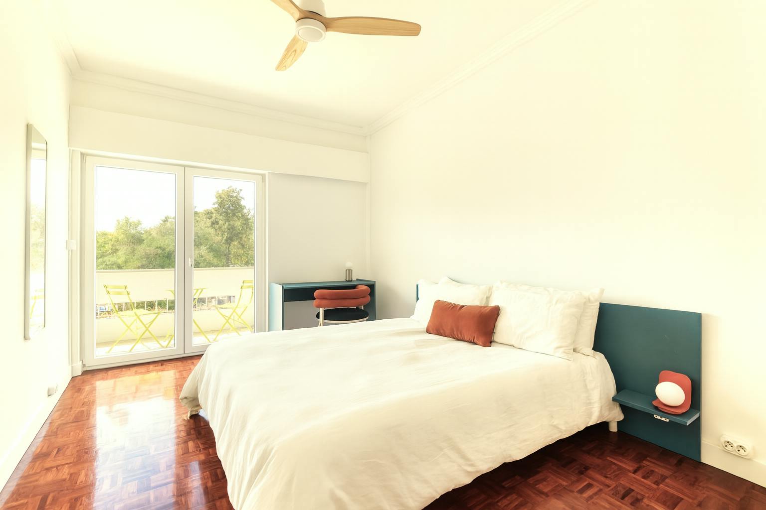 Private room for rent for €499 per month in Lisbon, Largo Conde Ottolini