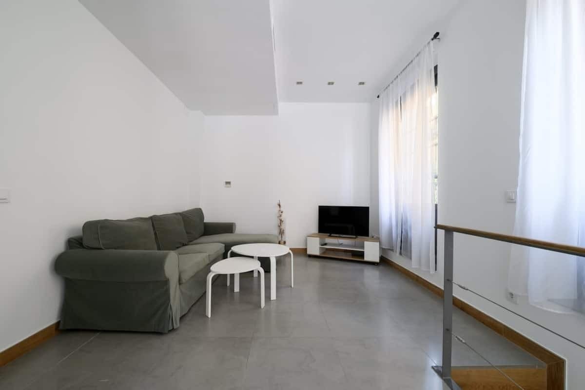 Calle de San Vicente Ferrer, Madrid preview