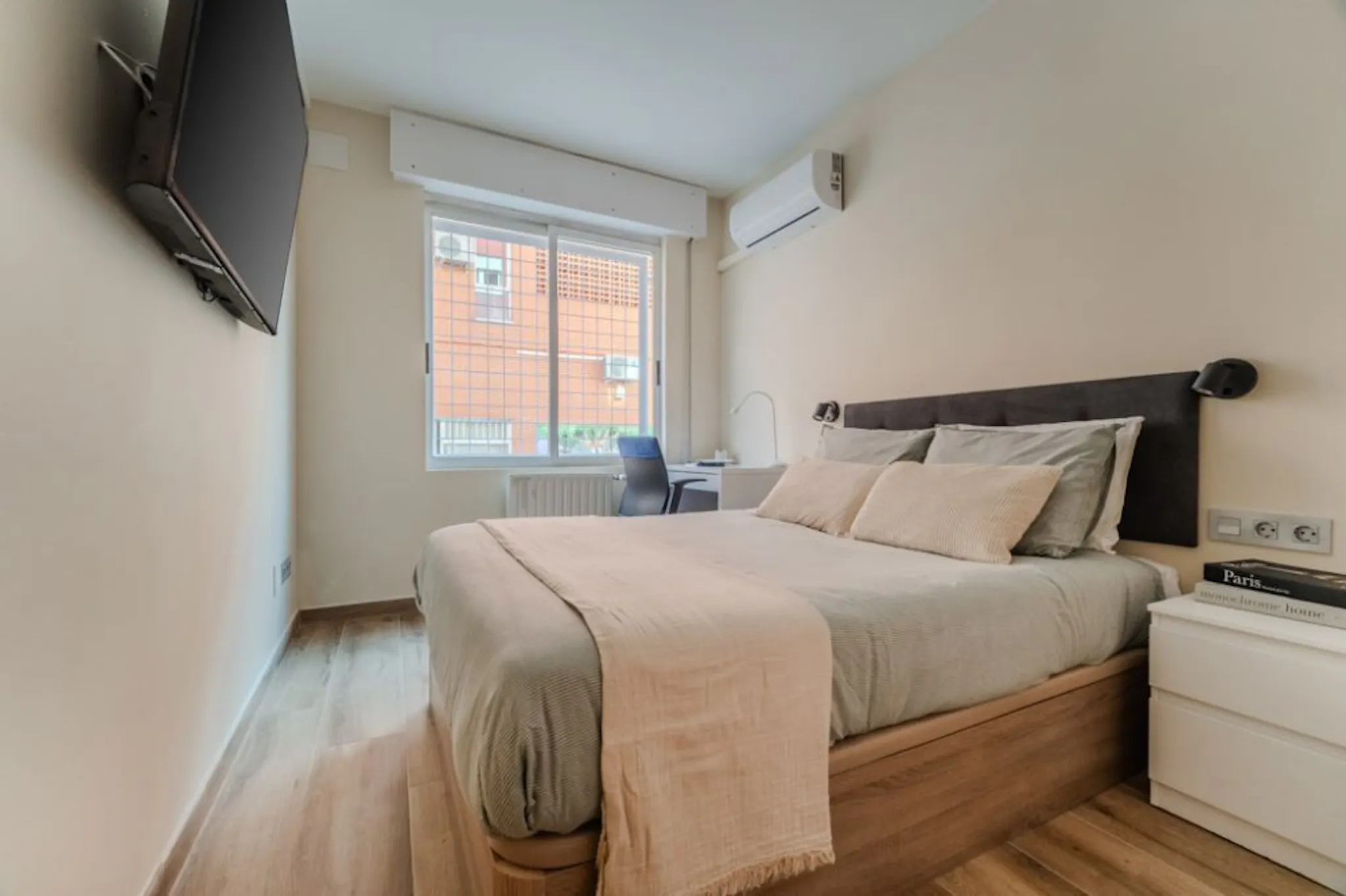 Calle de Rafael Ceballos, Madrid preview