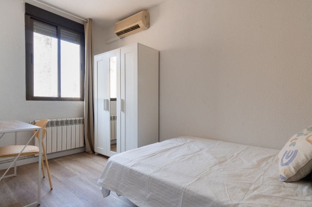 Calle de Alberto Aguilera, Madrid preview