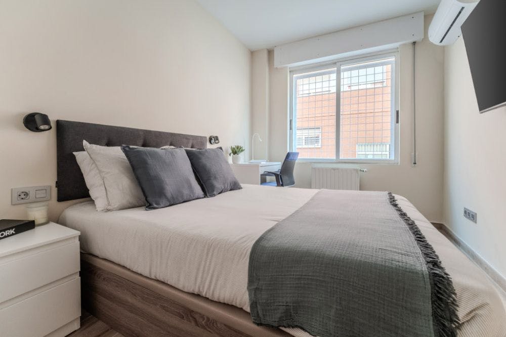 Calle de Rafael Ceballos, Madrid preview