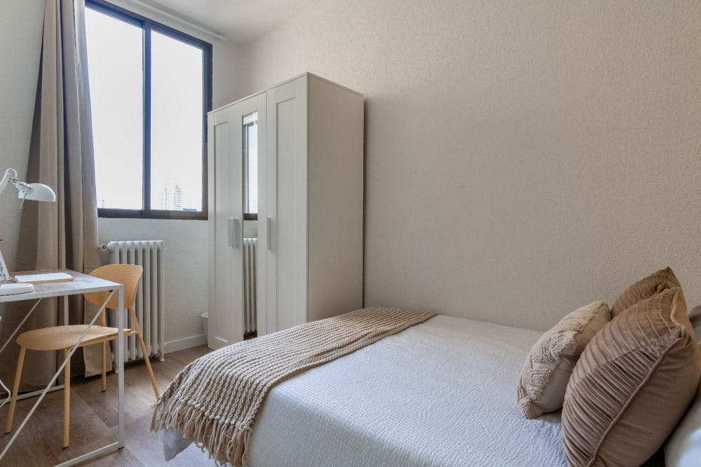 Calle de Alberto Aguilera, Madrid preview