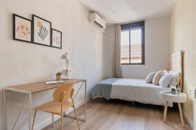 Private room in Calle de Alberto Aguilera, Madrid (1696002) room image 1