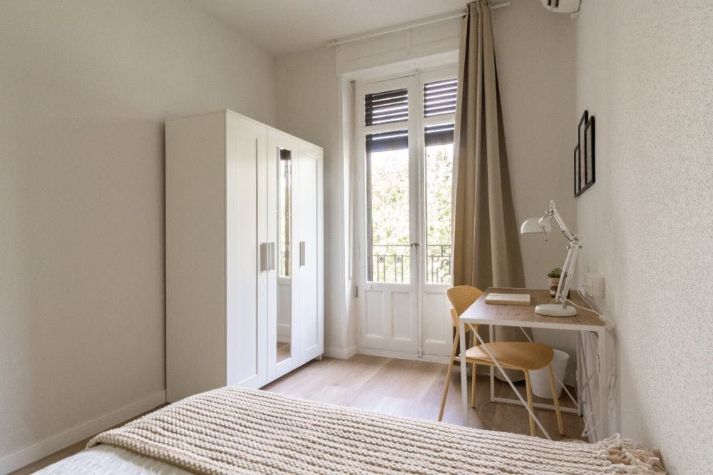 Calle de Alberto Aguilera, Madrid preview