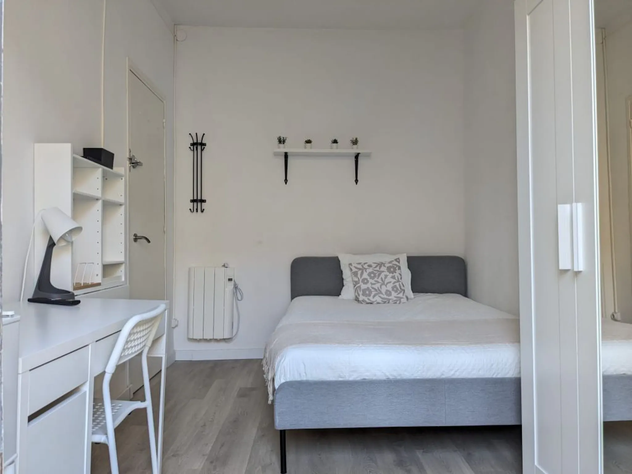 Calle de Buenavista, Madrid preview