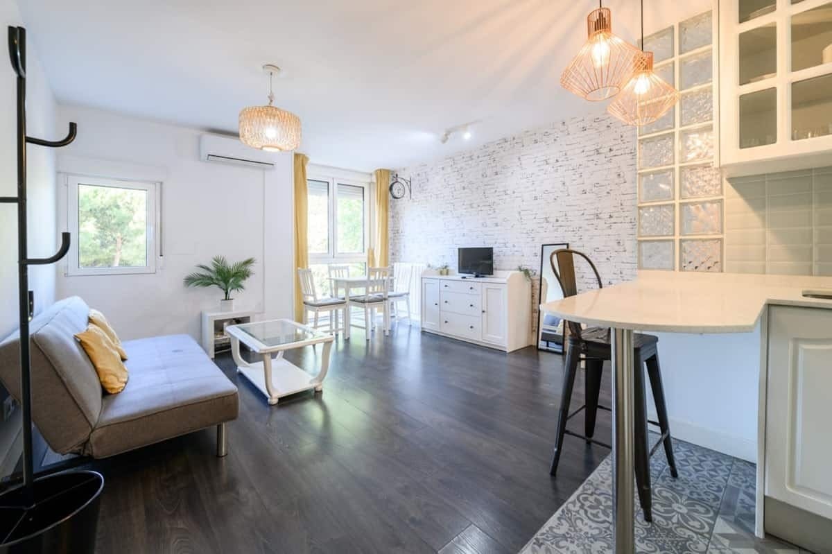 Calle Arzúa, Madrid preview