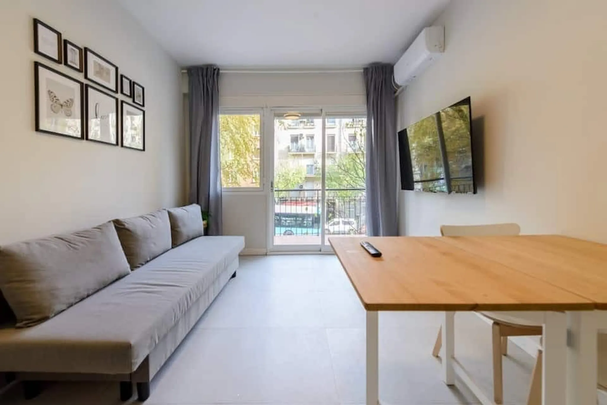 Calle de Embajadores, Madrid preview