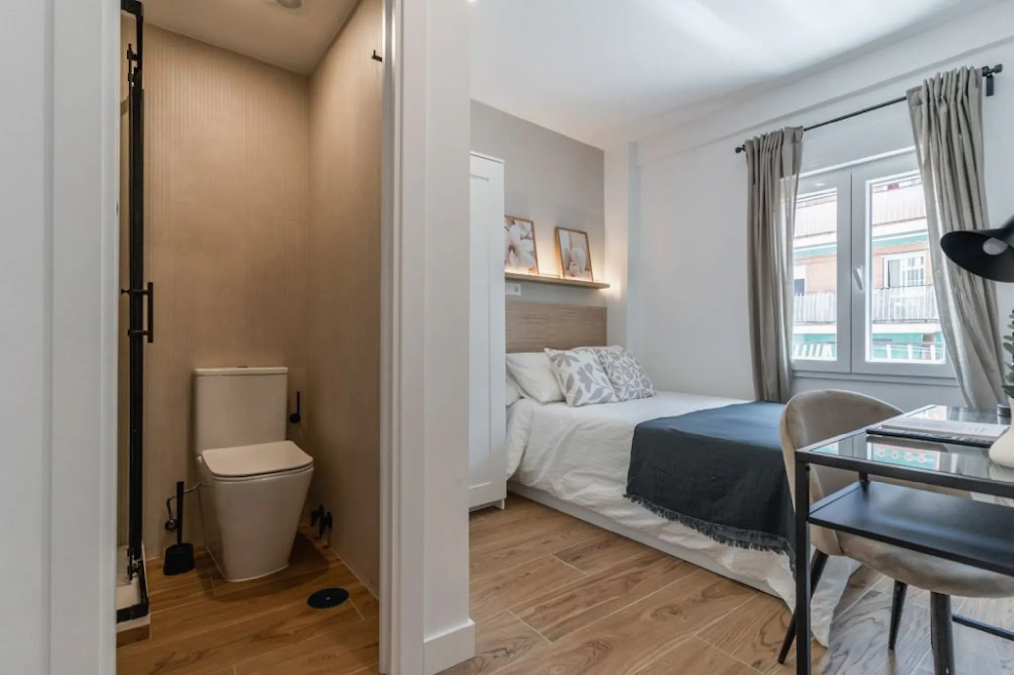 Calle de Aceuchal, Madrid preview