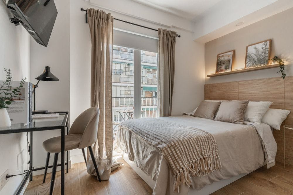 Calle de Aceuchal, Madrid preview