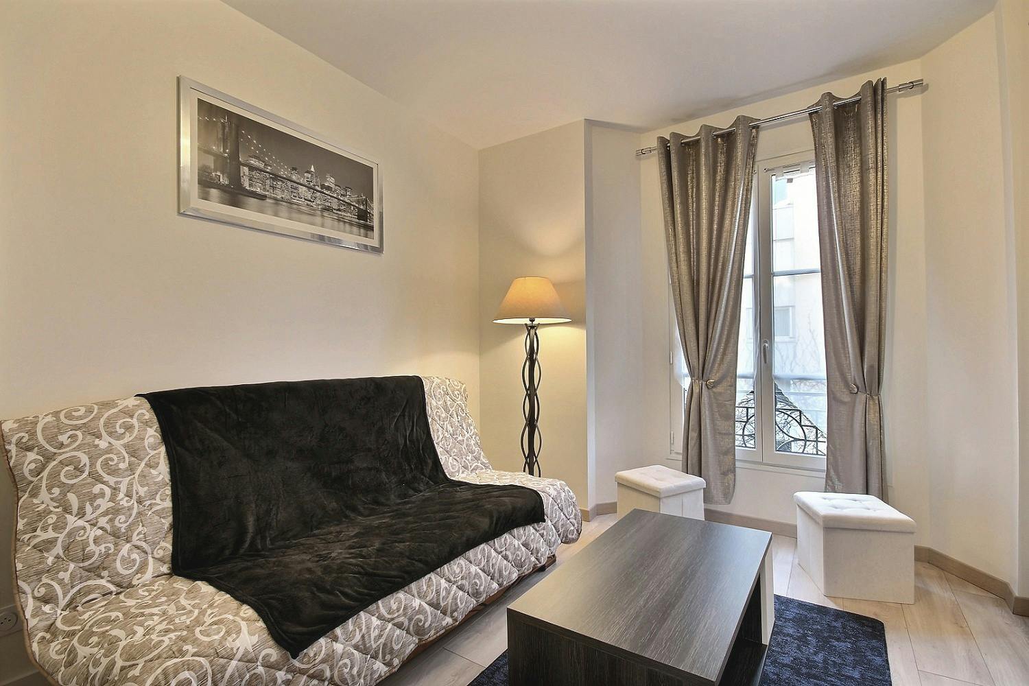 Studio for rent for €1,166 per month in Paris, Rue de la Colonie