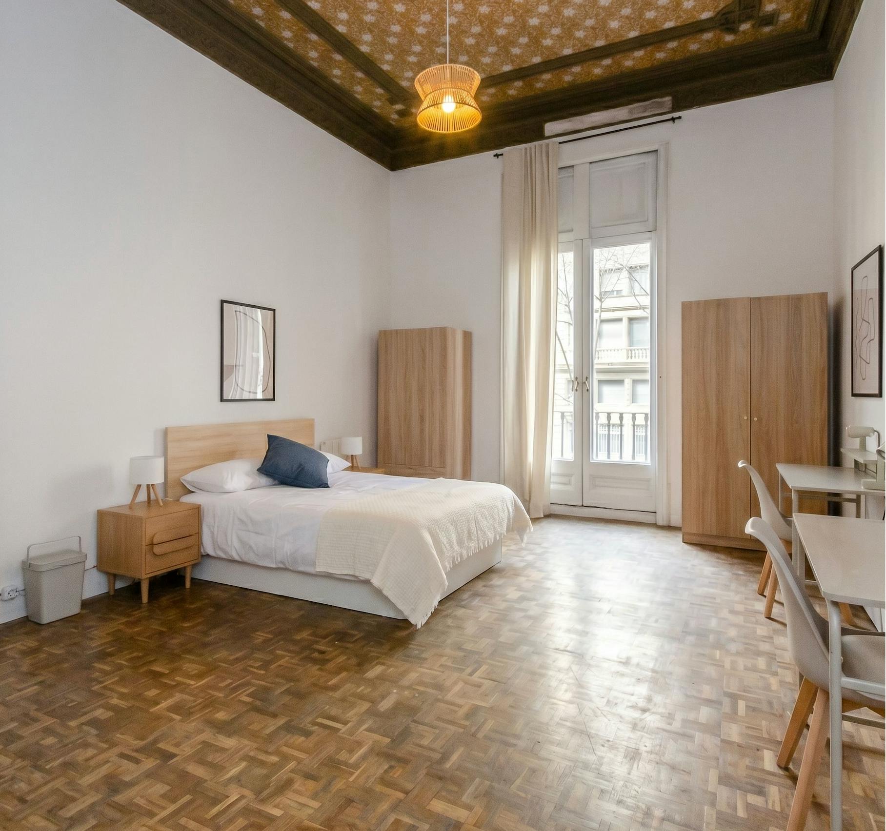 Ronda de Sant Pere, Barcelona preview