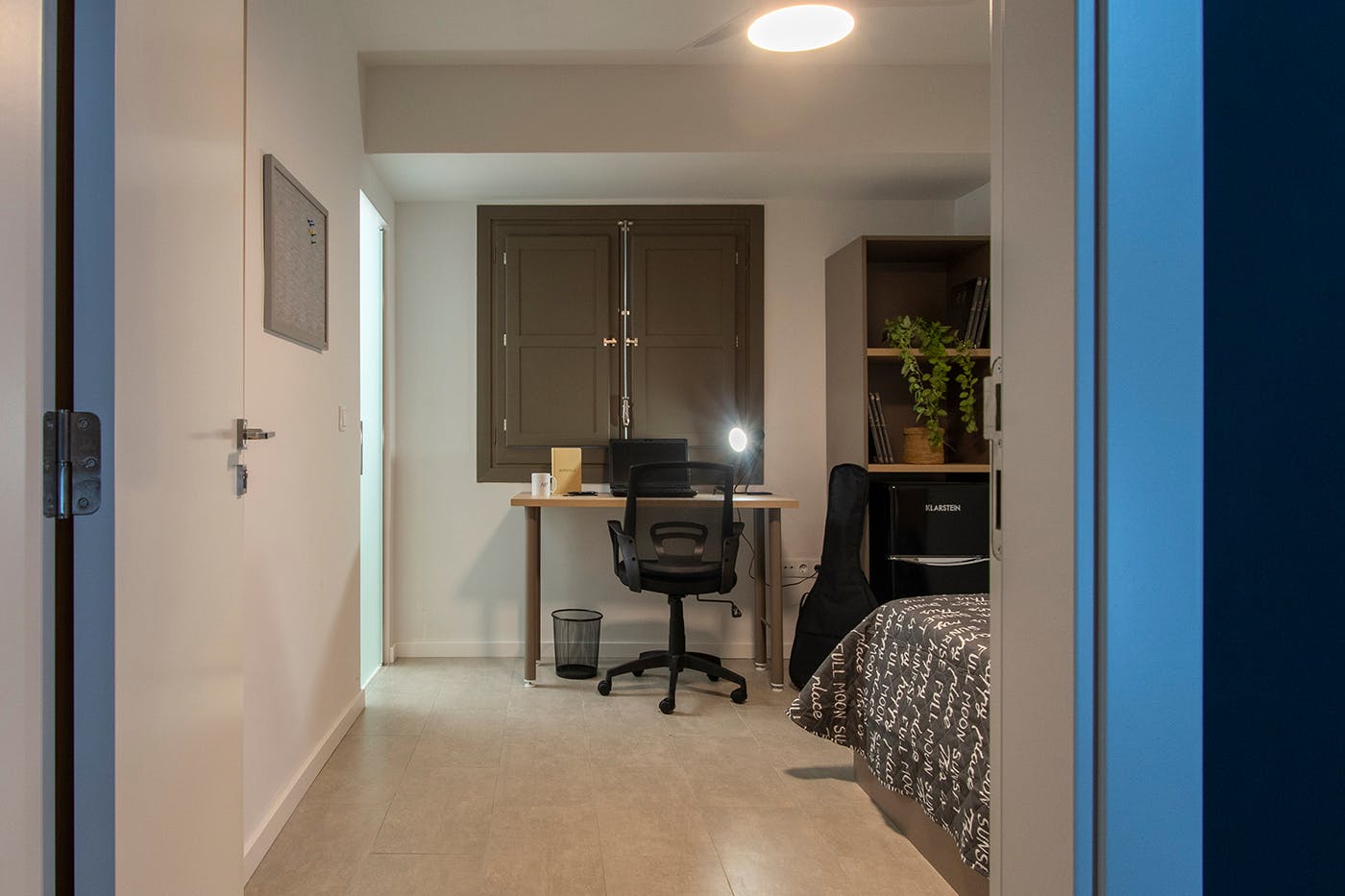 Carrer de Sant Donís, Valencia Valencia