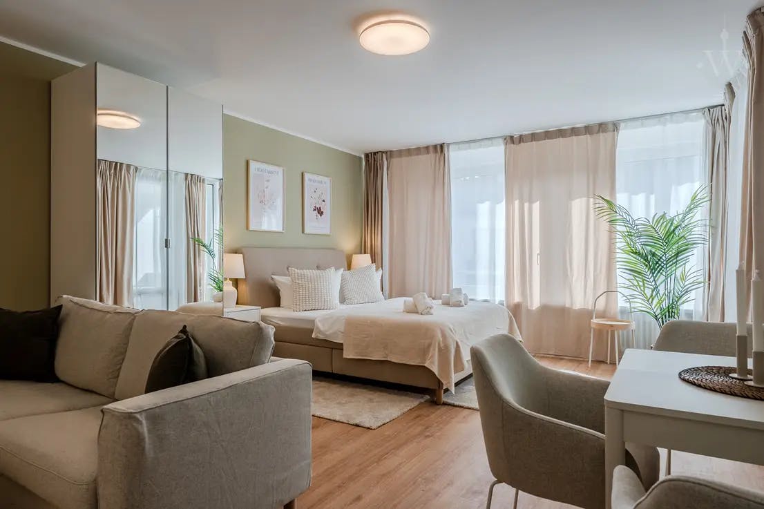 Apartment for rent for €1,450 per month in Berlin, Manitiusstraße