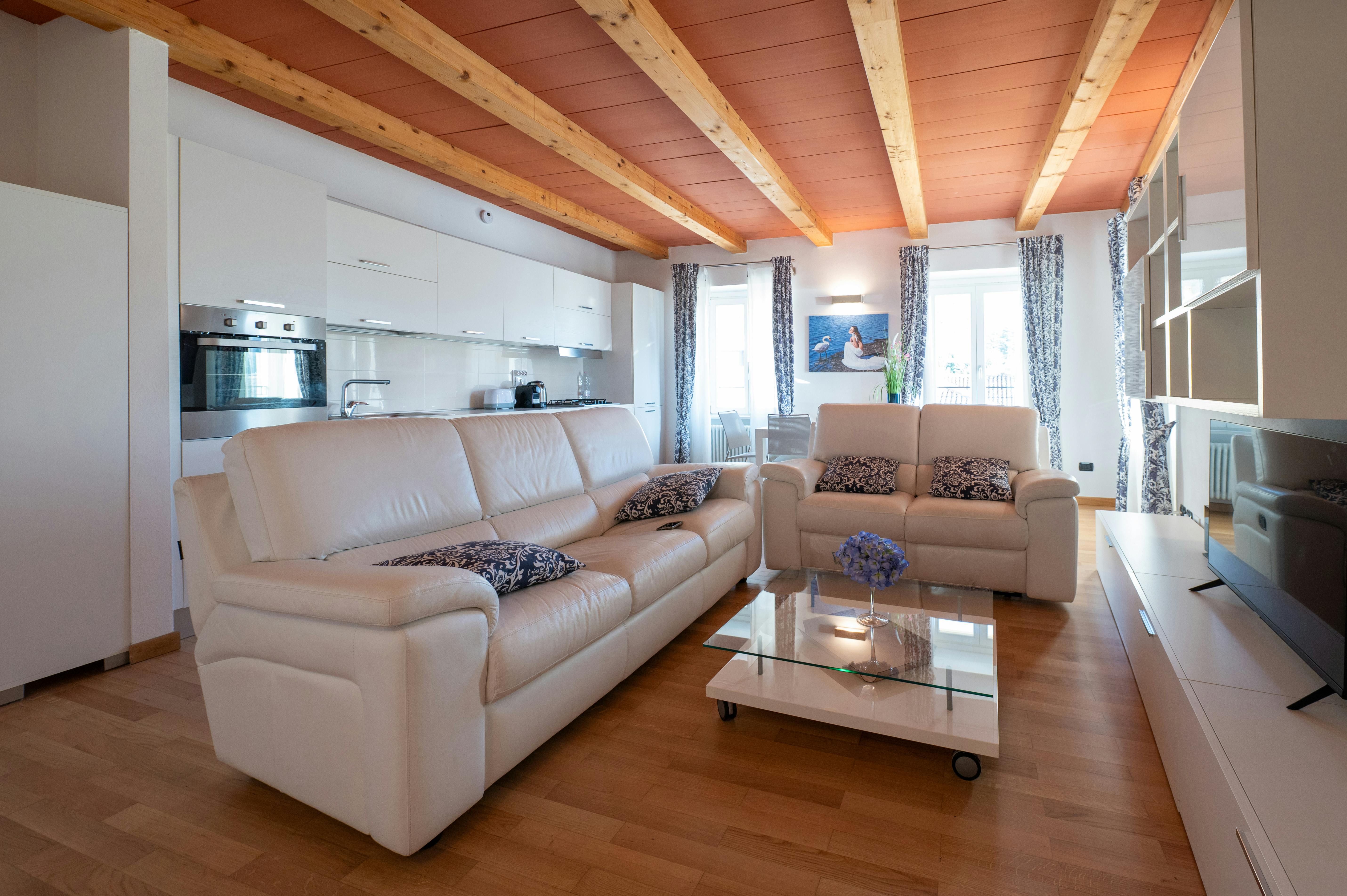 Via Roma, Laveno preview