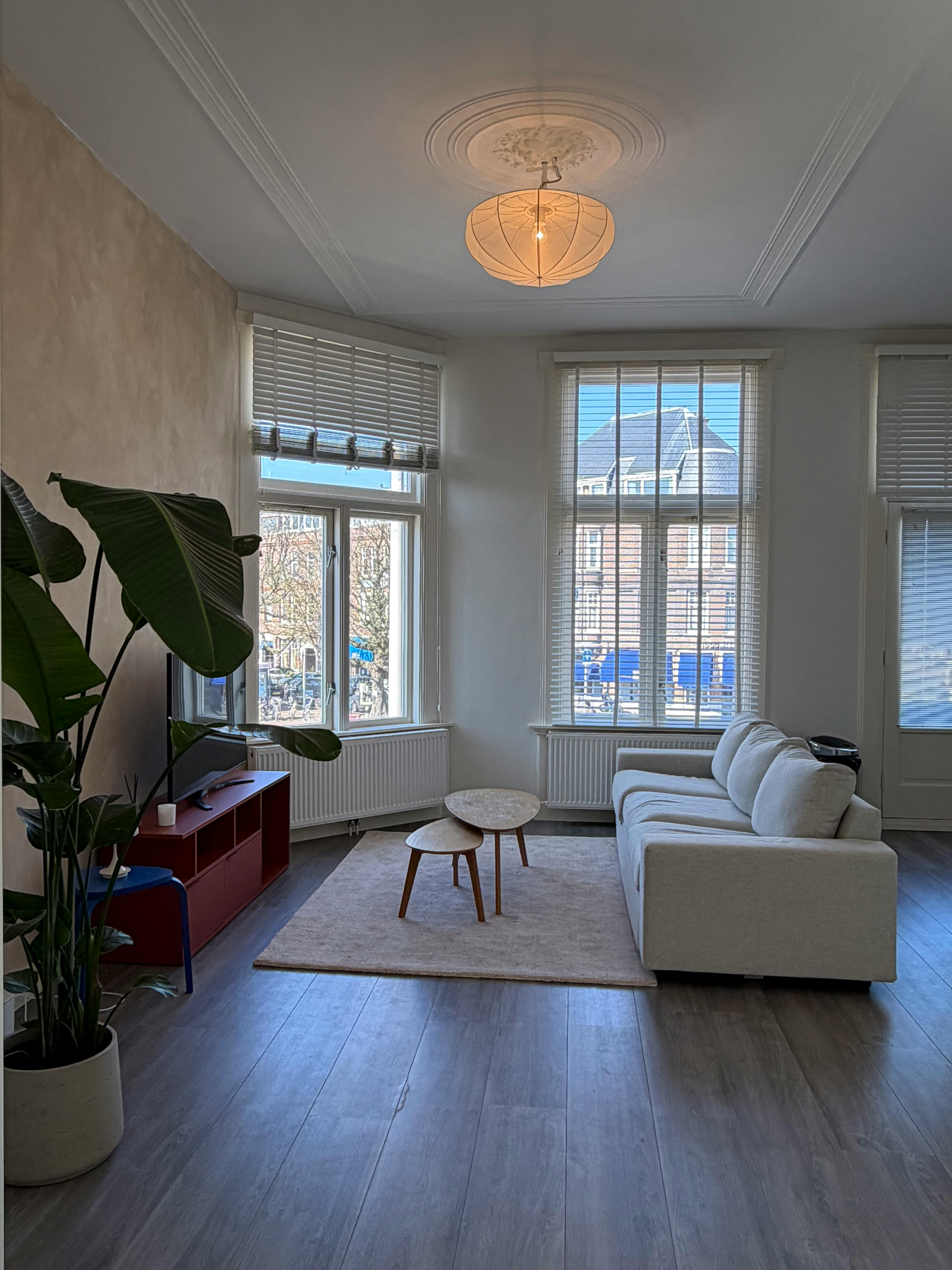 Apartment for rent for €1,600 per month in The Hague, Valkenbosplein