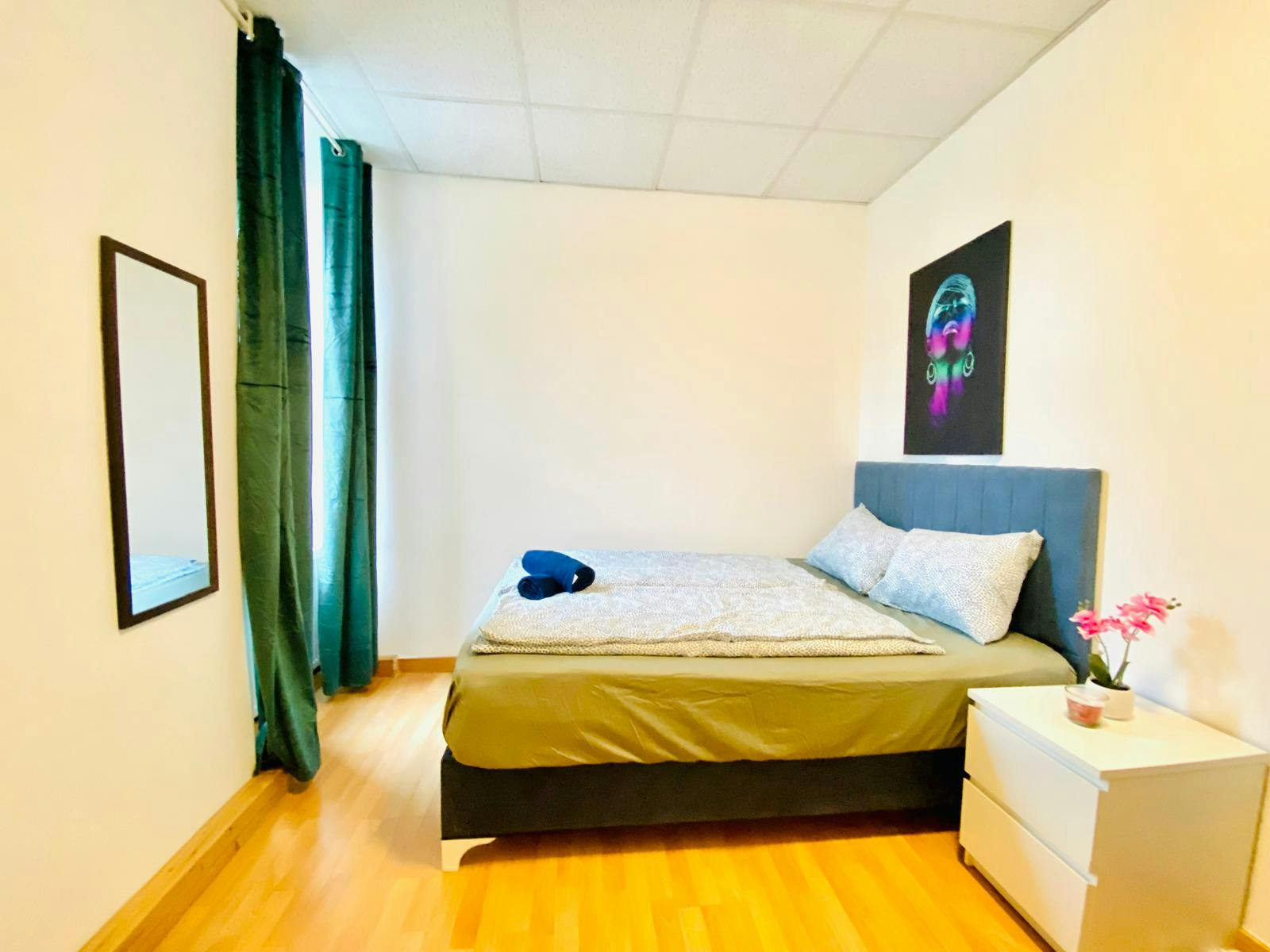 preview gallery tile