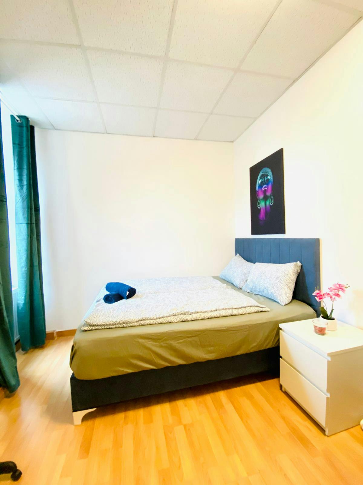 preview gallery tile