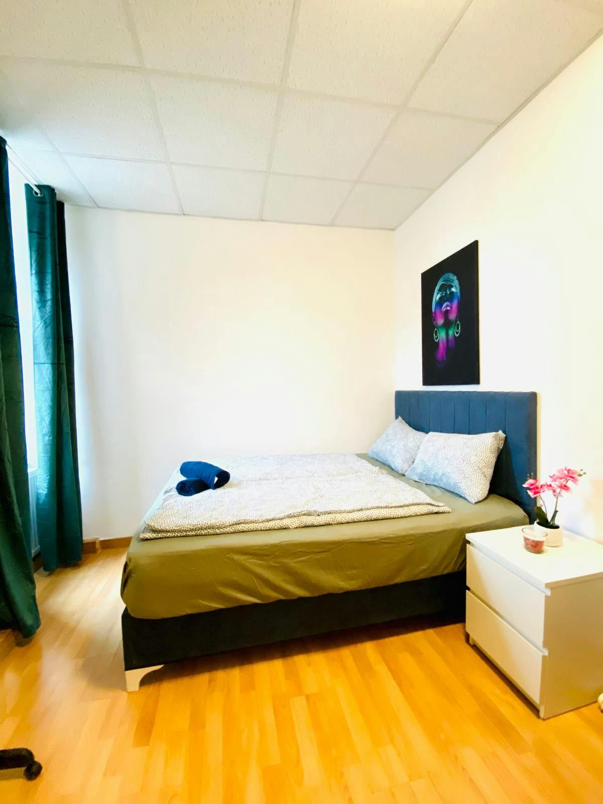 preview gallery tile