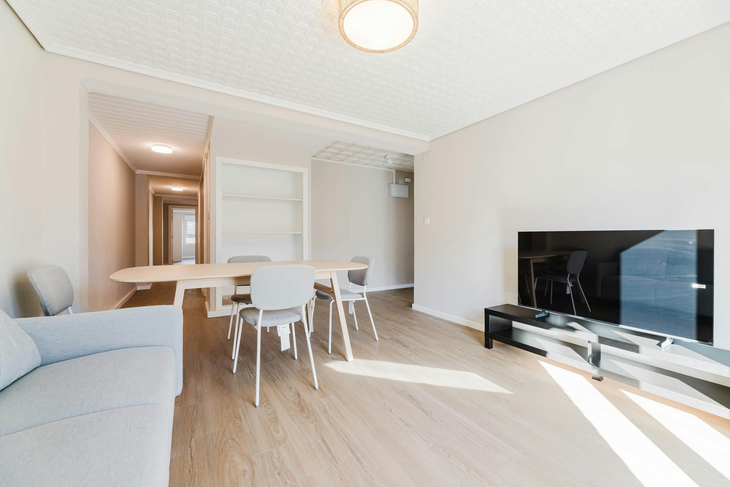 Privé kamer te huur voor € 300 per maand in Valencia, Carrer del Pare Viñas