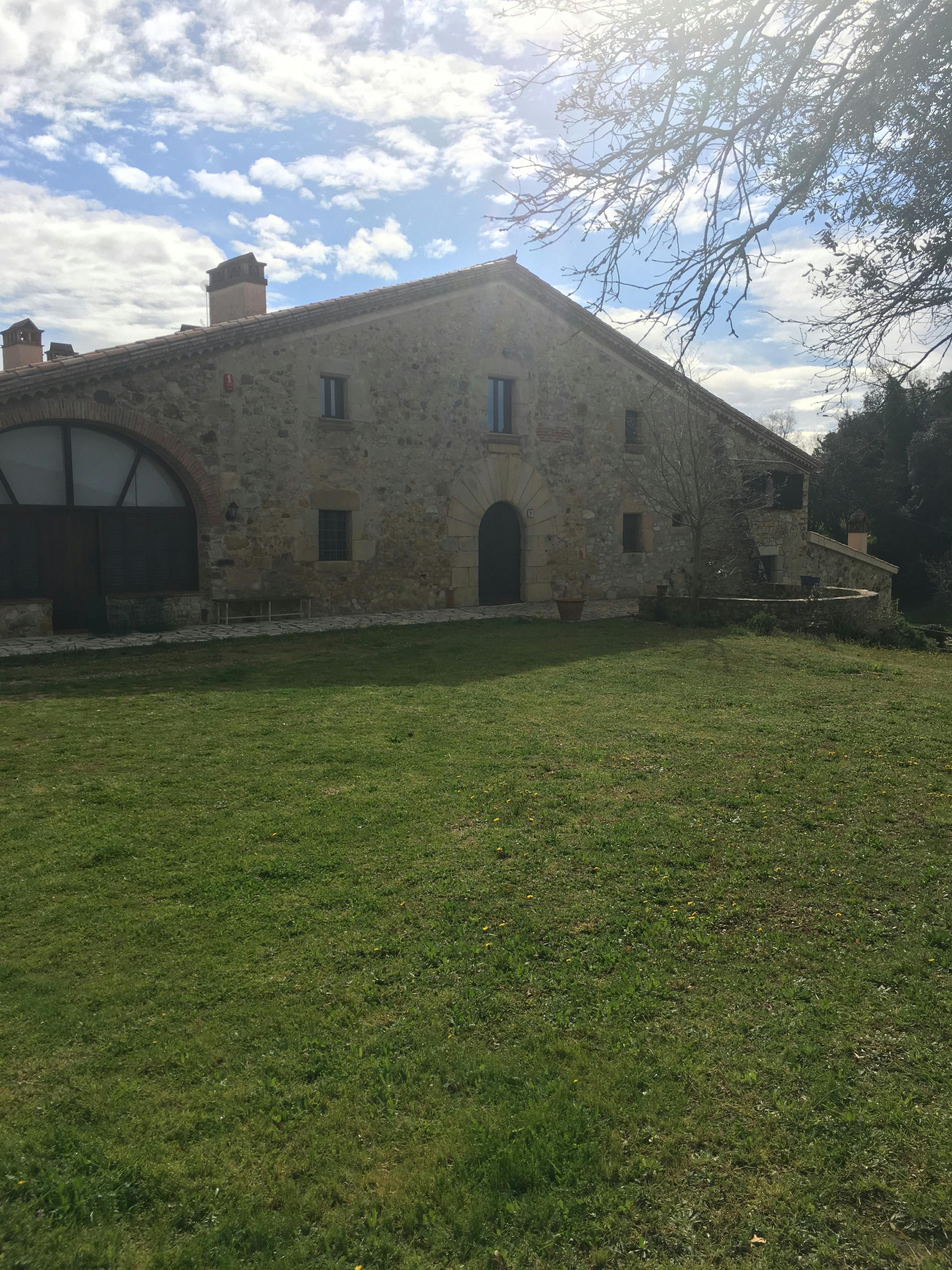 House for rent for €3,400 per month in Riudarenes, Carrer Girona