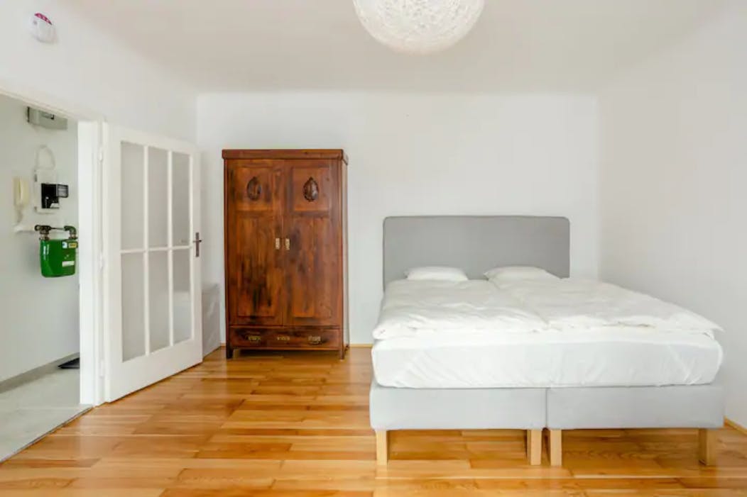 Квартира за оренду для 1 090 EUR на місяць у Vienna, Gschwandnergasse
