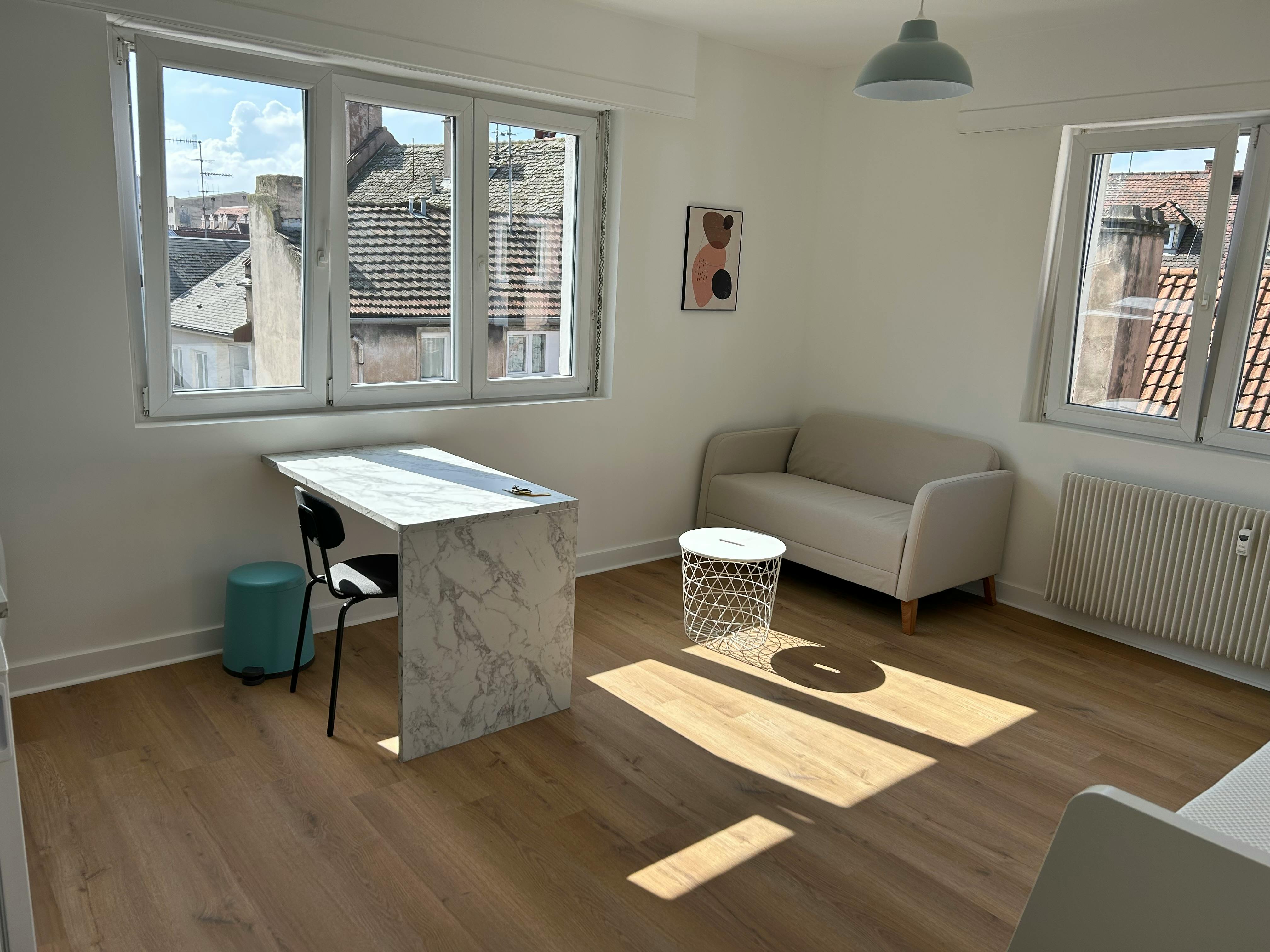 Студія за оренду для 850 EUR на місяць у Strasbourg, Quai de Paris