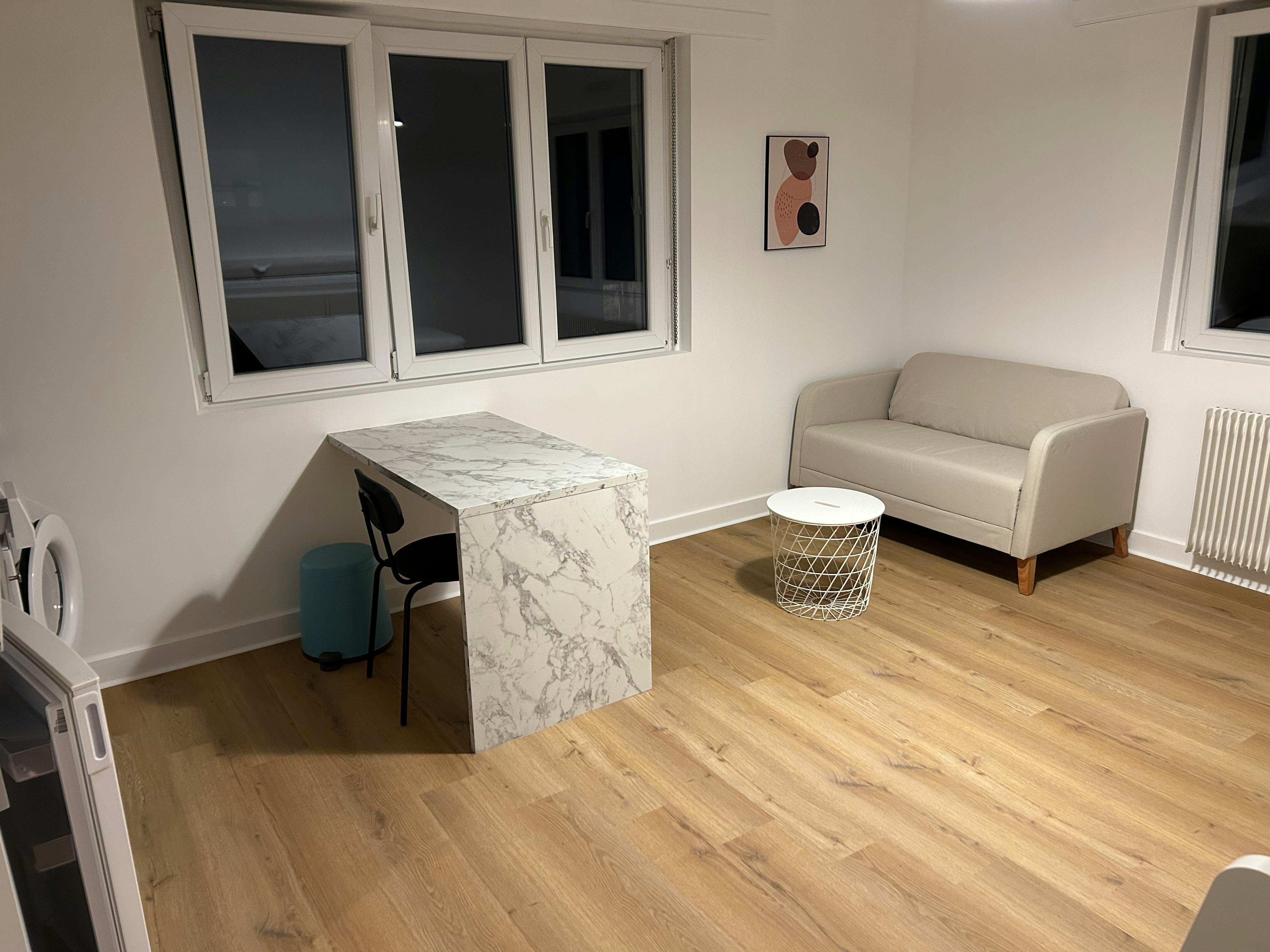 Studio for rent for €950 per month in Strasbourg, Quai de Paris