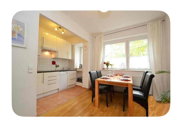 Bandelstraße, Berlin preview