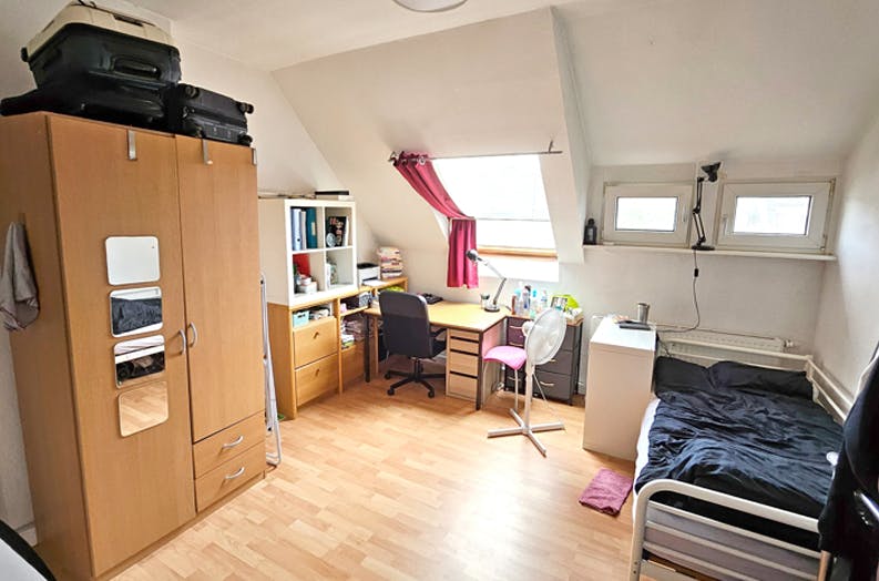 Apartment Düsseldorf, 1 bed — photo 1
